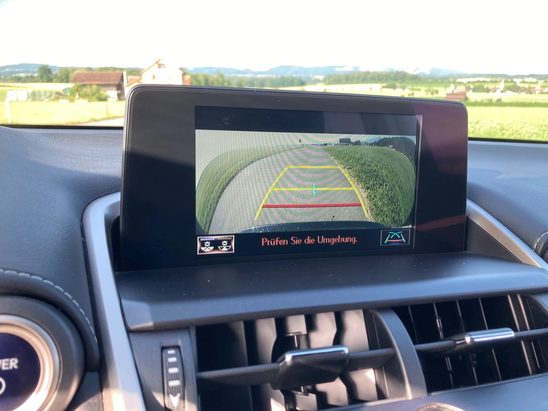 LEXUS NX 300h Celebrating 30 E-Four Automatic-image-11