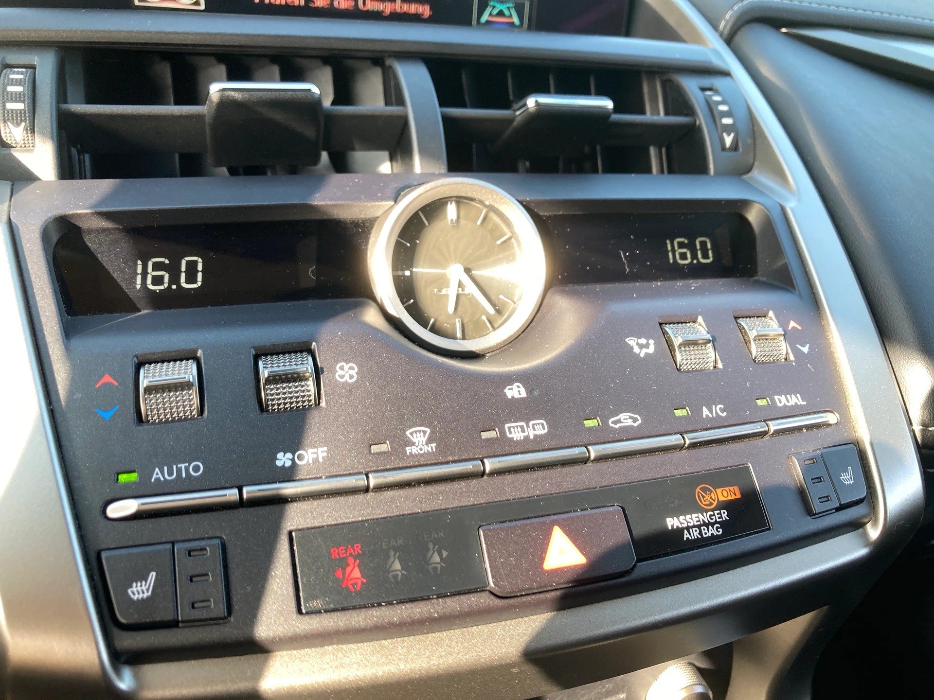LEXUS NX 300h Celebrating 30 E-Four Automatic-image-12