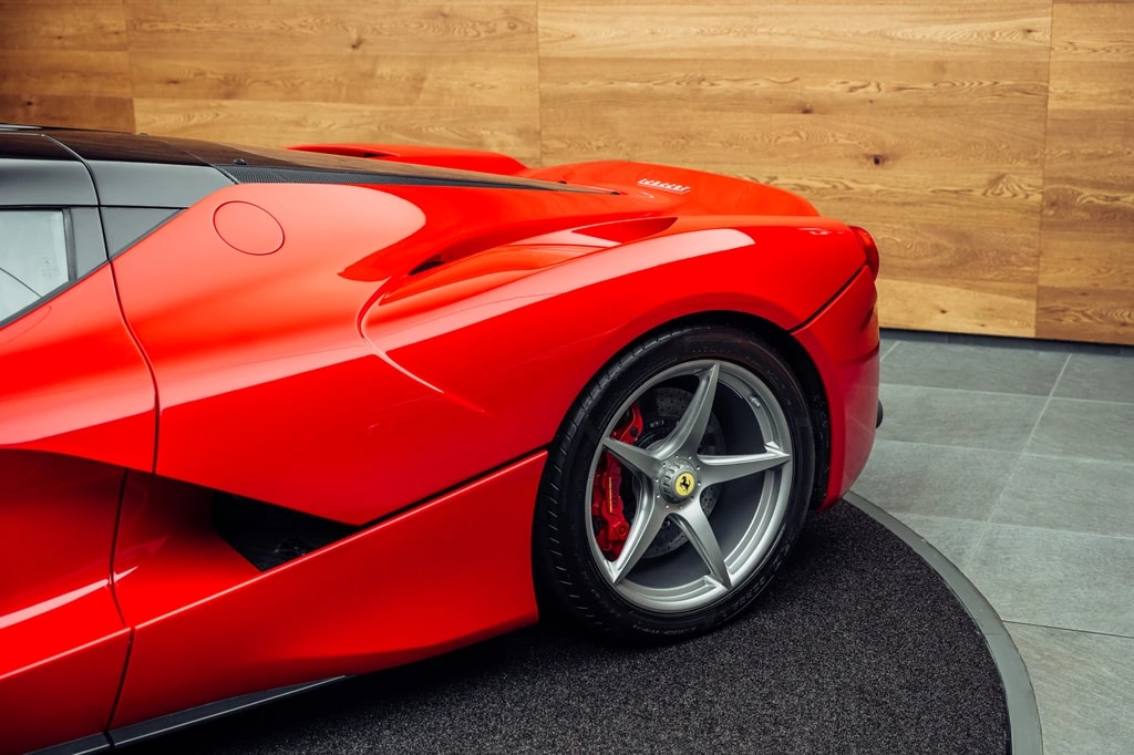 FERRARI LaFerrari-image-22