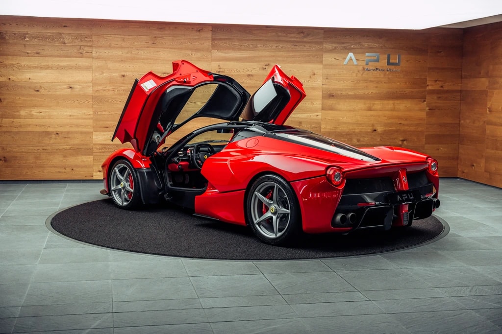 FERRARI LaFerrari-image-20