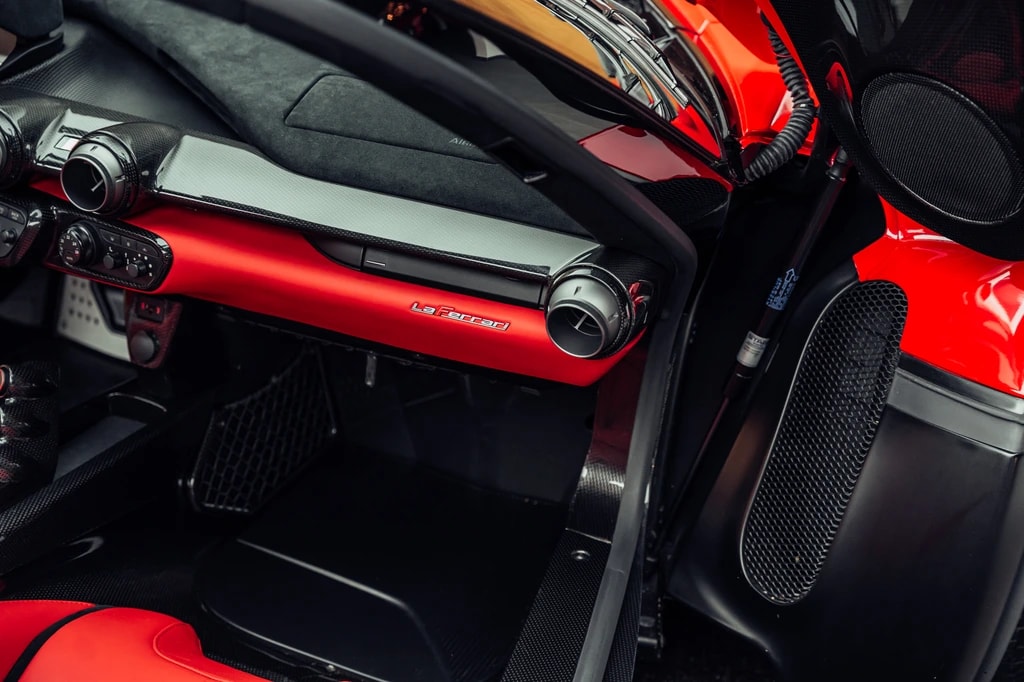 FERRARI LaFerrari-image-15