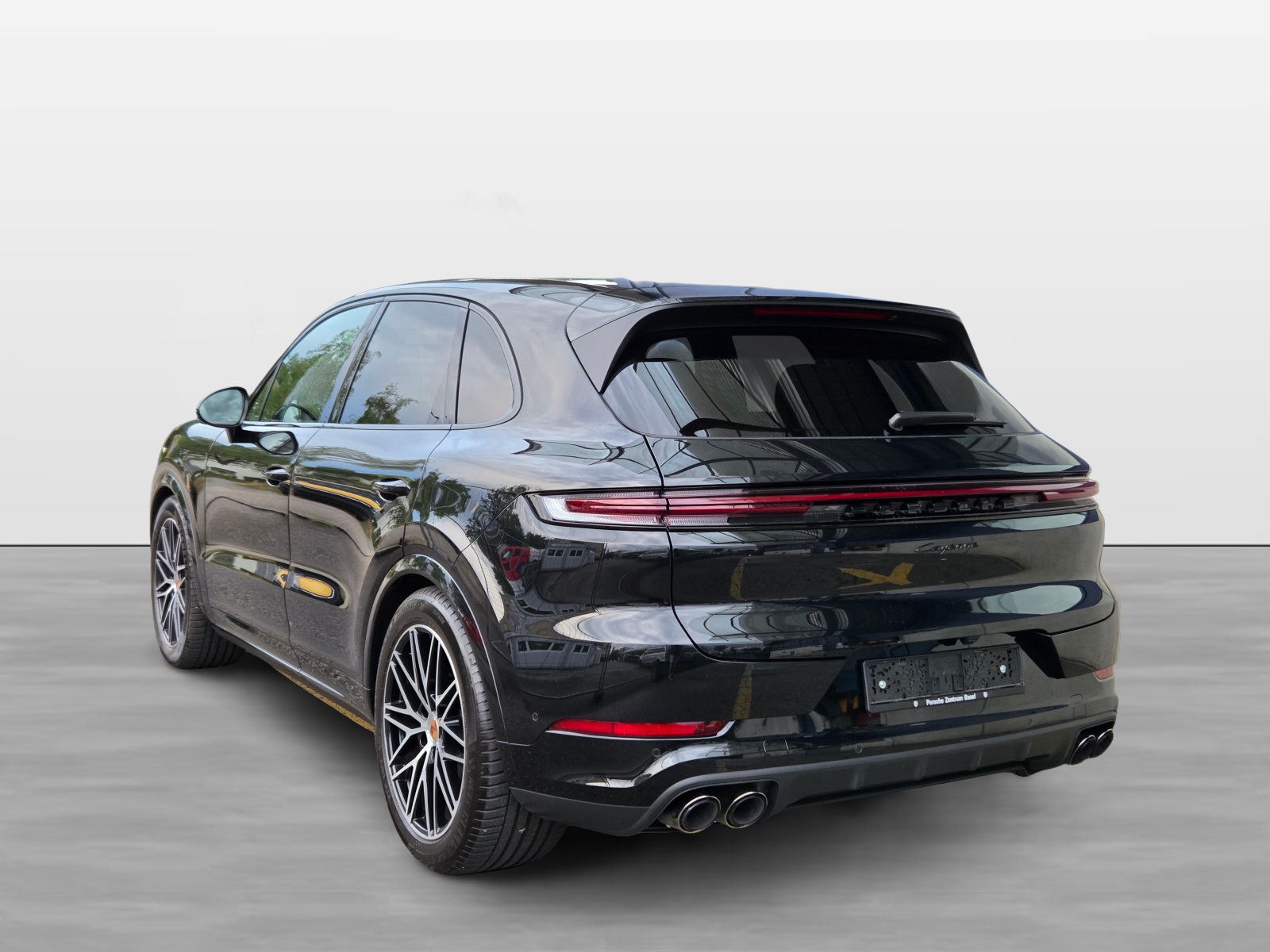 PORSCHE Cayenne Black Edition Tiptronic-image-4