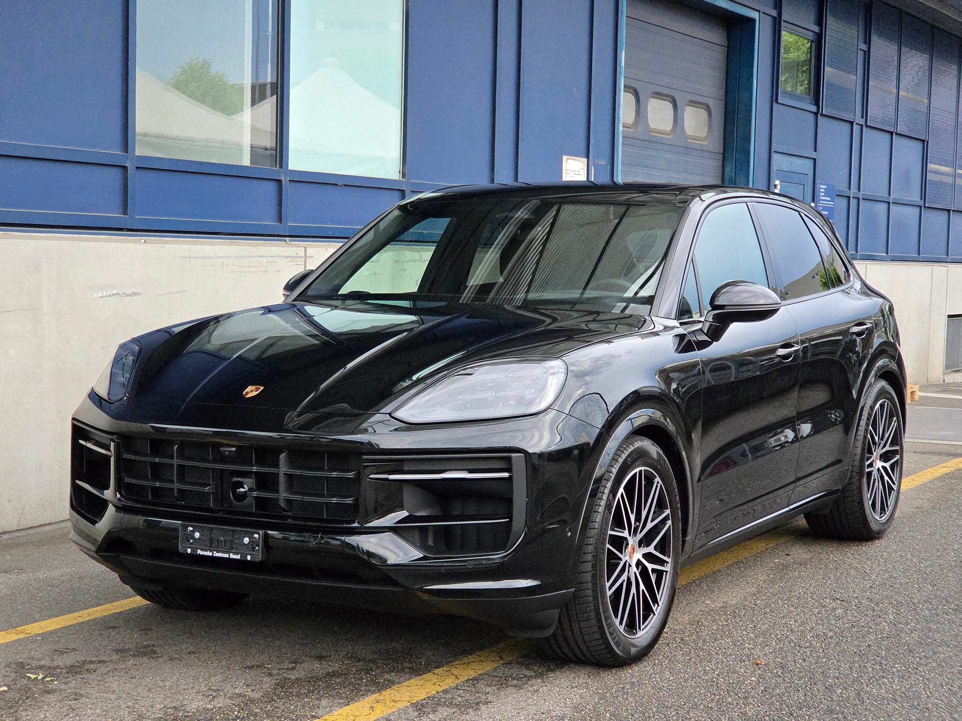 PORSCHE Cayenne Black Edition Tiptronic-image-0