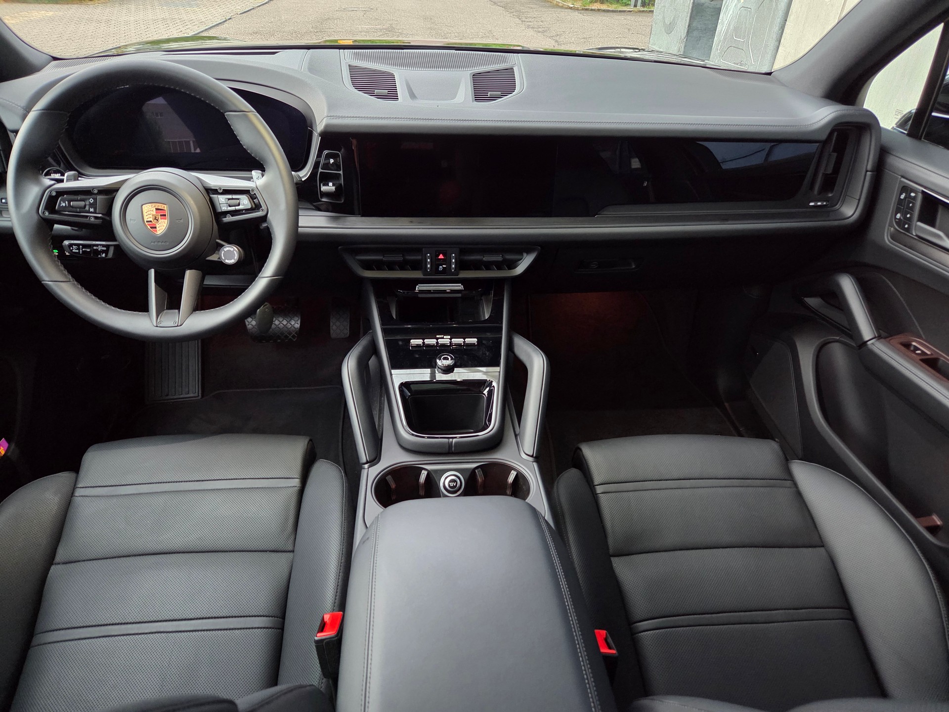 PORSCHE Cayenne Black Edition Tiptronic-image-10