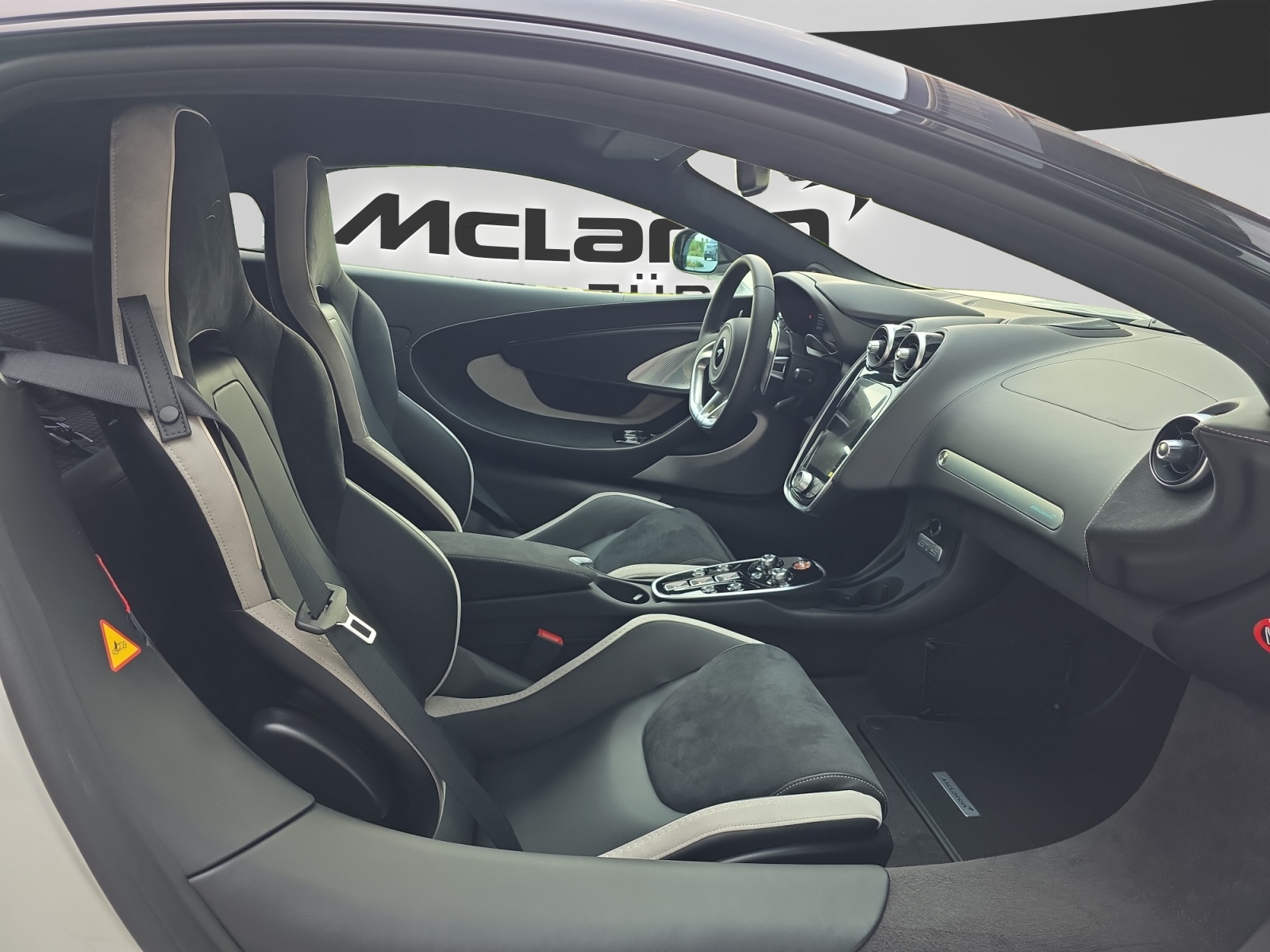 McLAREN GTS Performance-image-16
