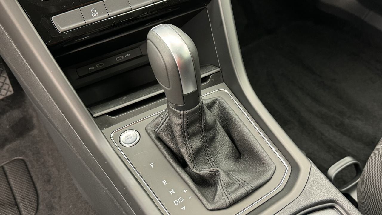 VW Touran 1.5 TSI EVO Limited-image-10
