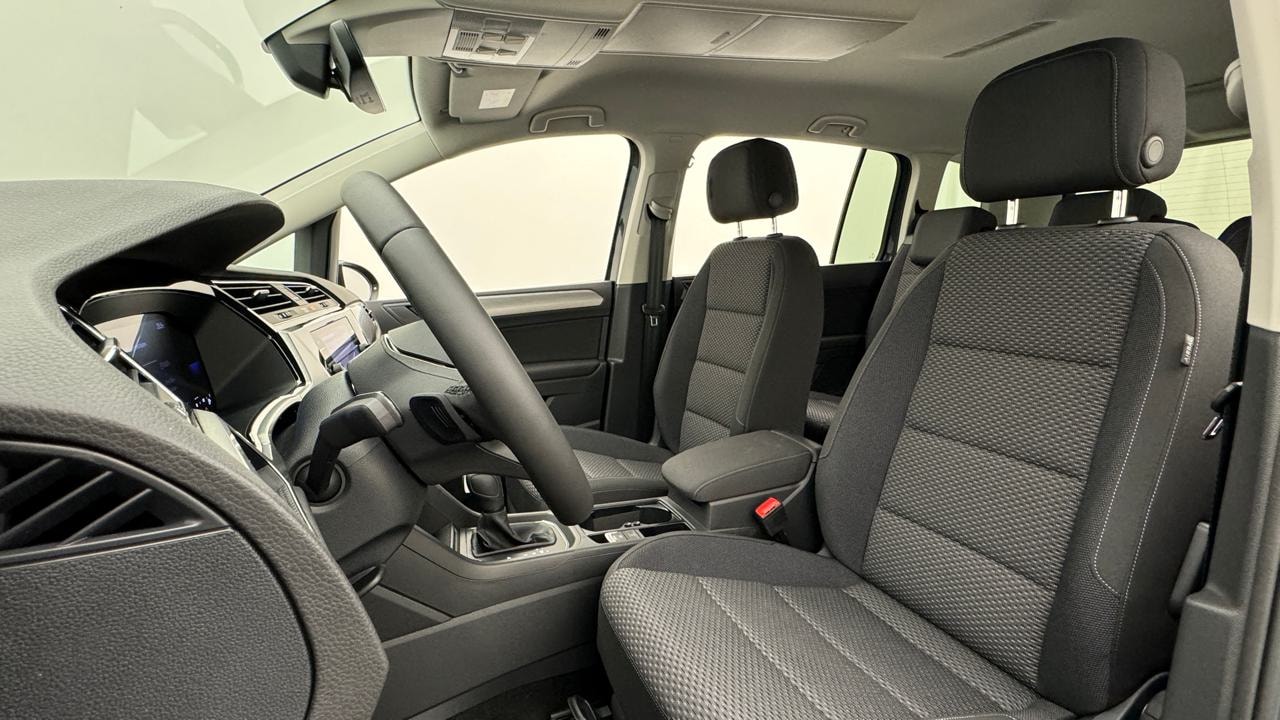VW Touran 1.5 TSI EVO Limited-image-4