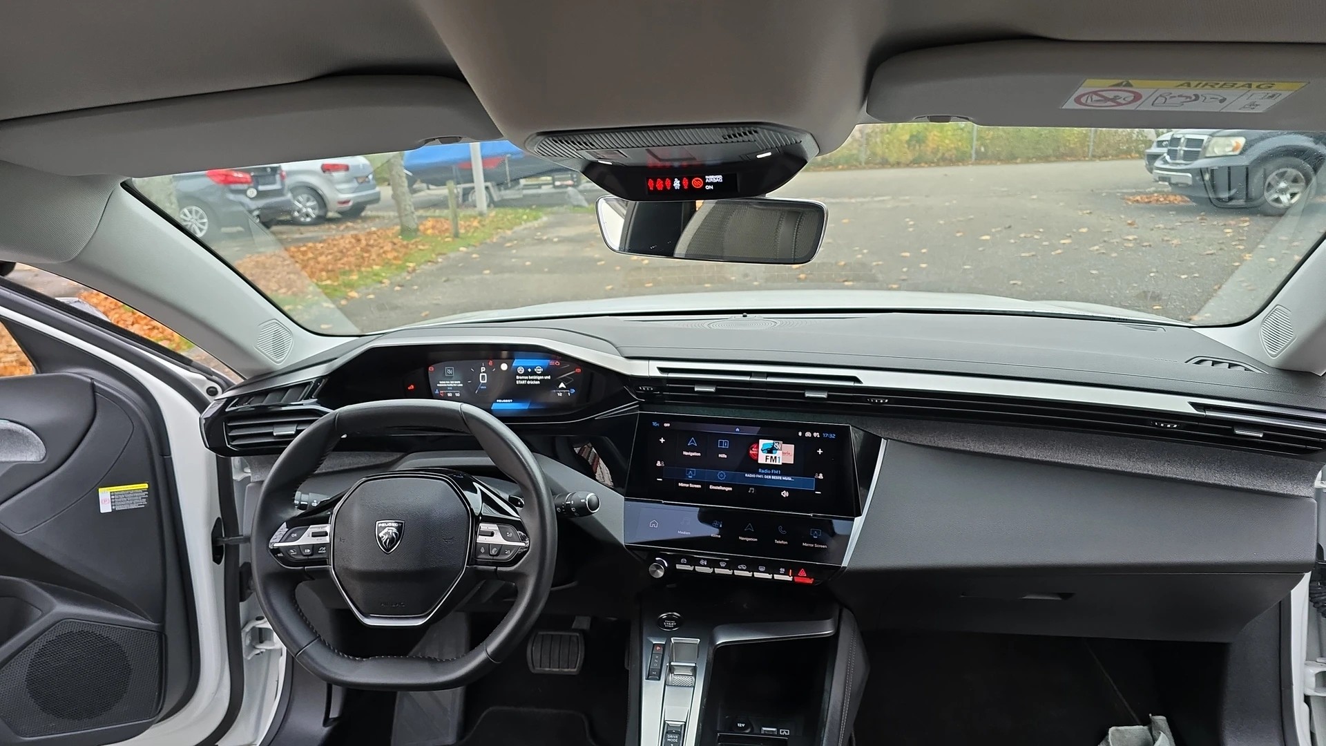PEUGEOT 308 SW 1.5 BlueHDI Allure Pack EAT8-image-5