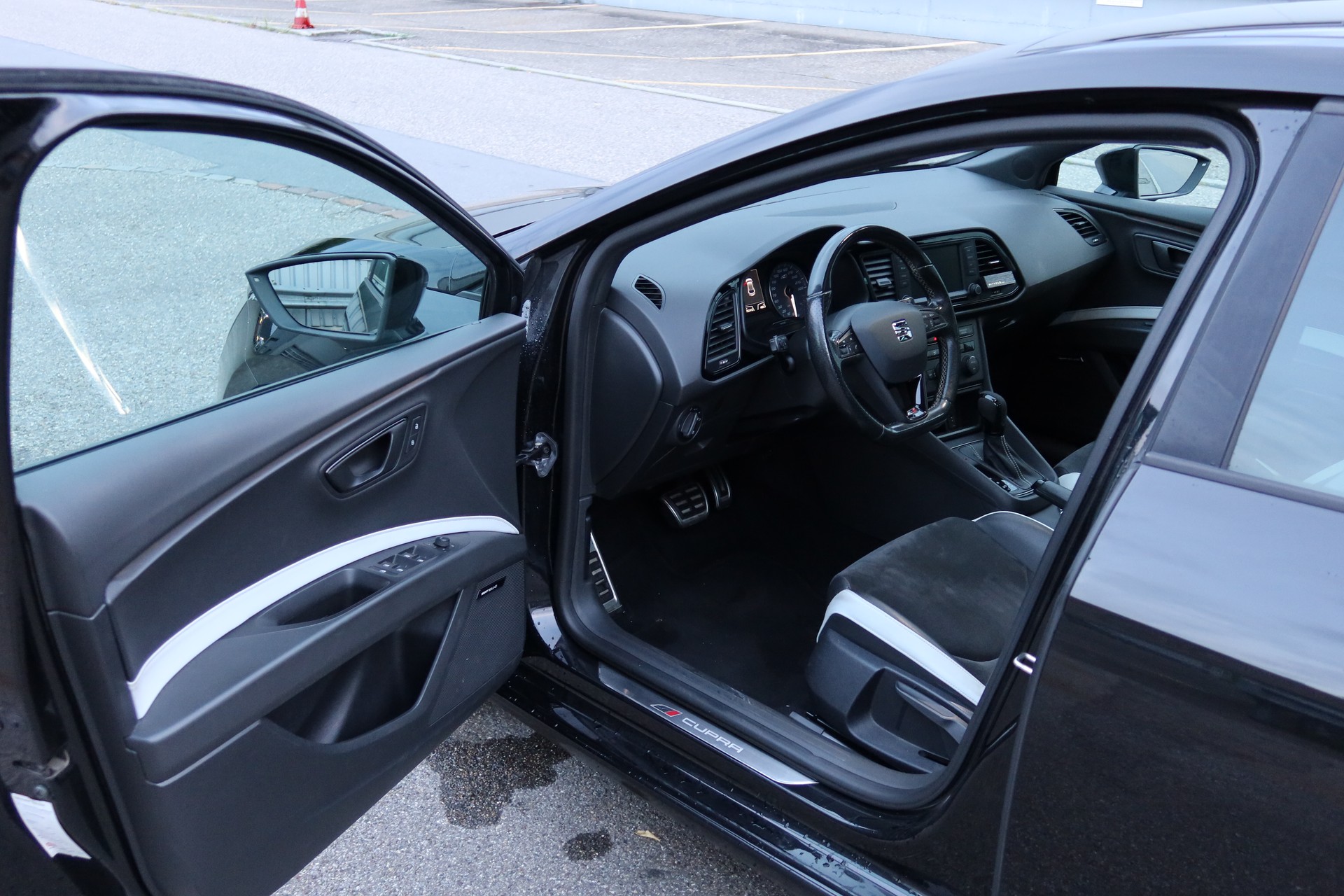 SEAT Cupra 280-image-4