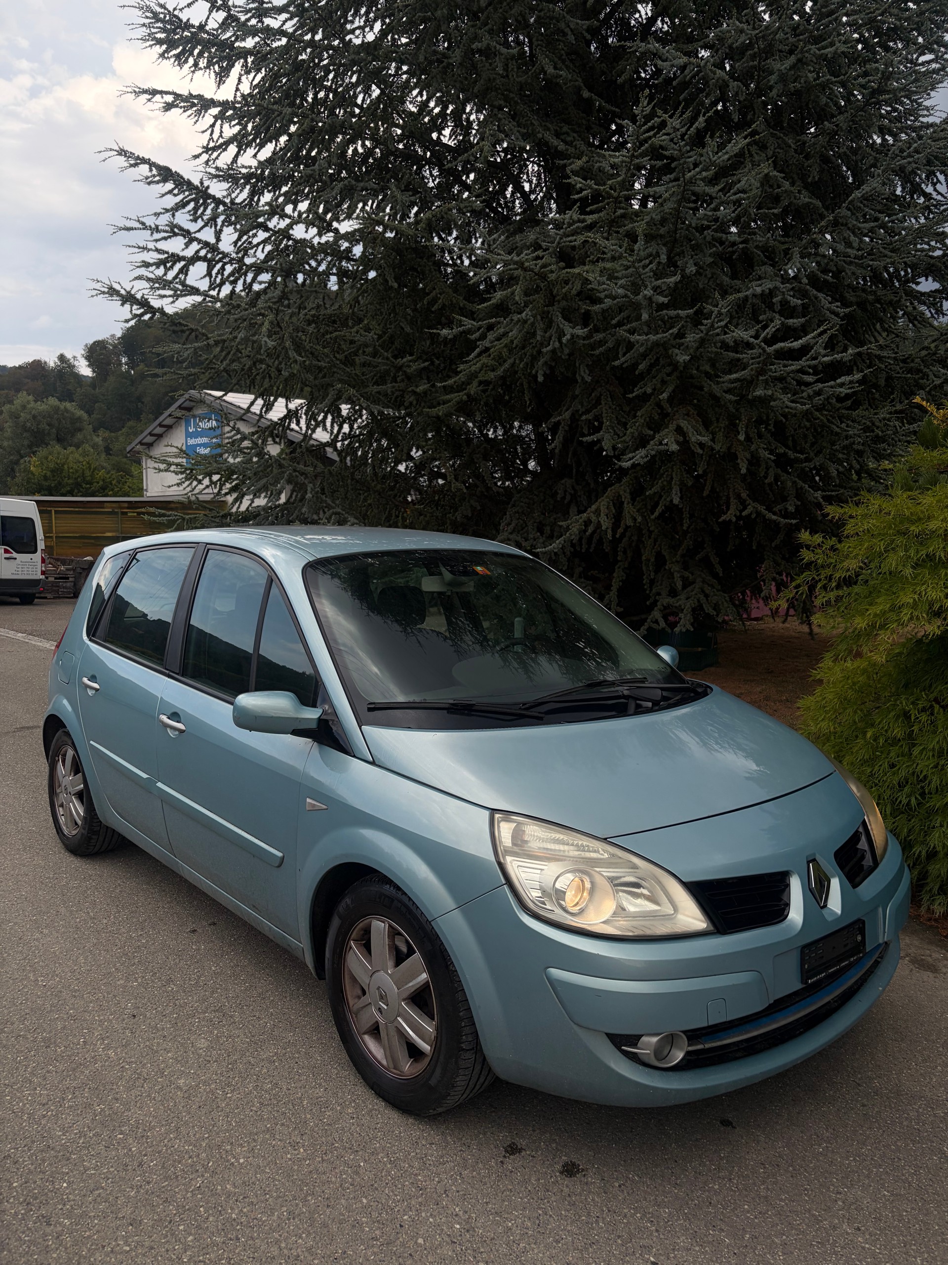 RENAULT Scénic 2.0 16V Dynamique-image-6