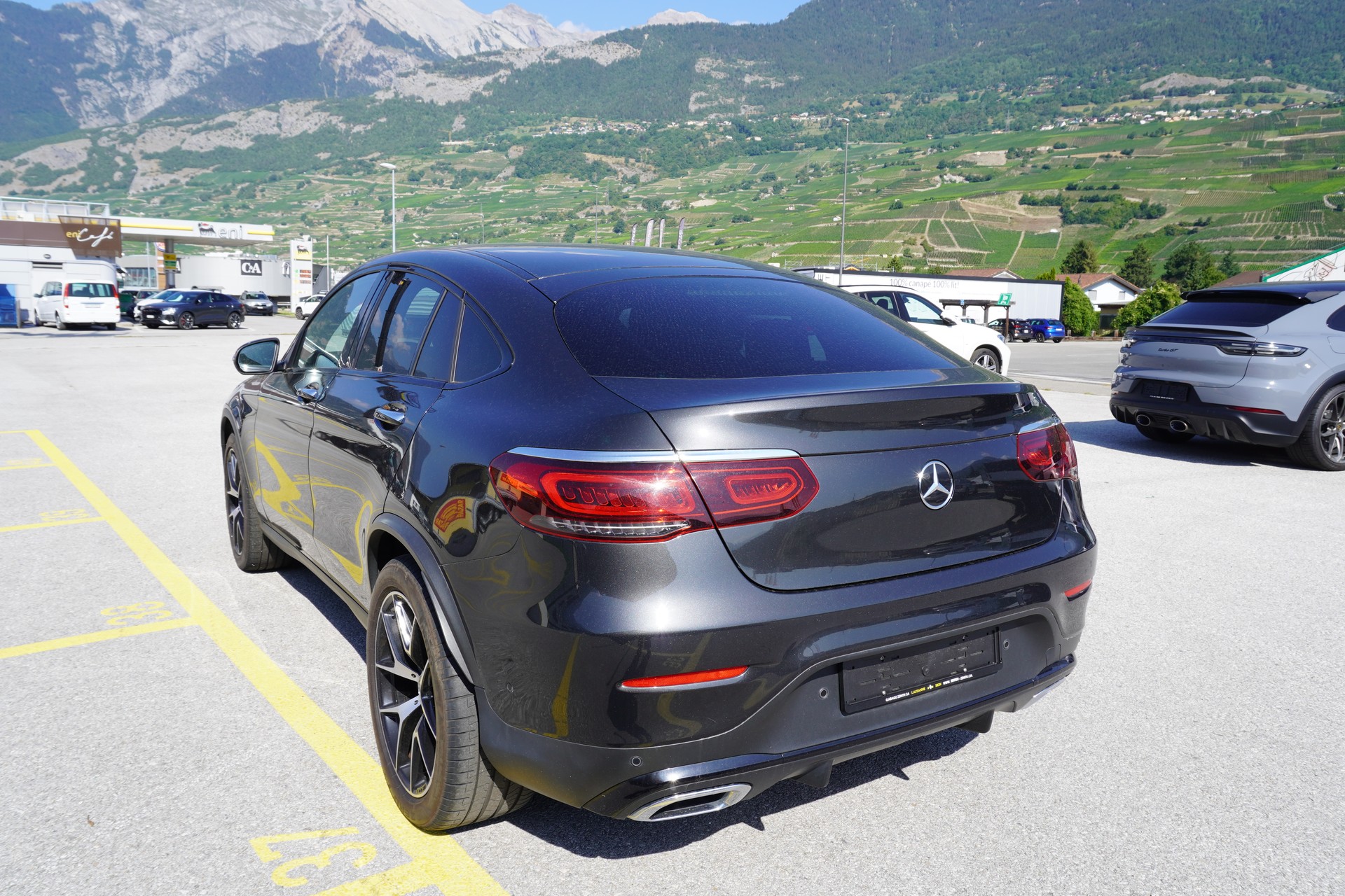 MERCEDES-BENZ GLC Coupé 300 AMG Line 4Matic 9G-Tronic-image-4