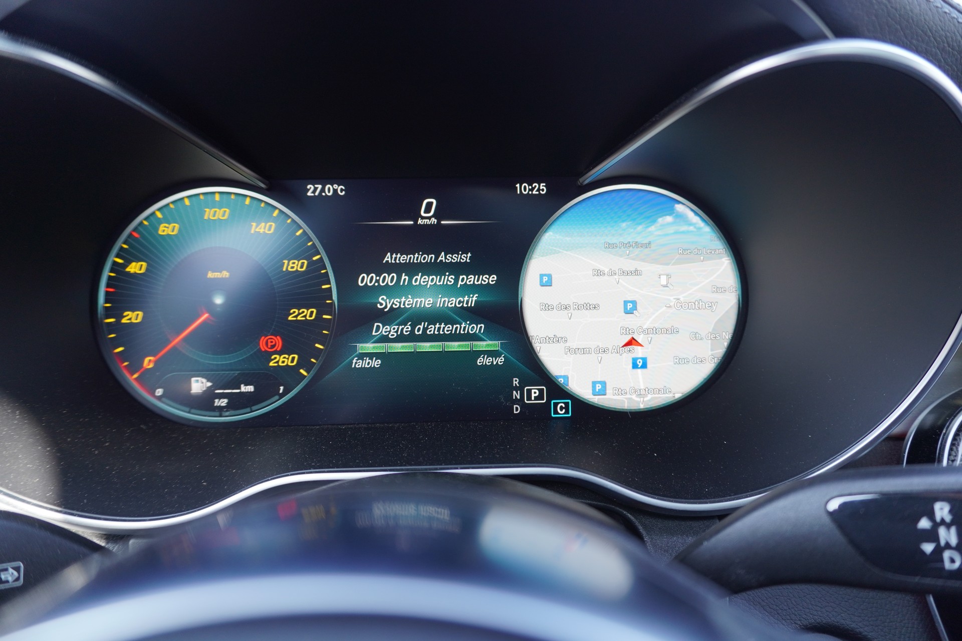 MERCEDES-BENZ GLC Coupé 300 AMG Line 4Matic 9G-Tronic-image-22