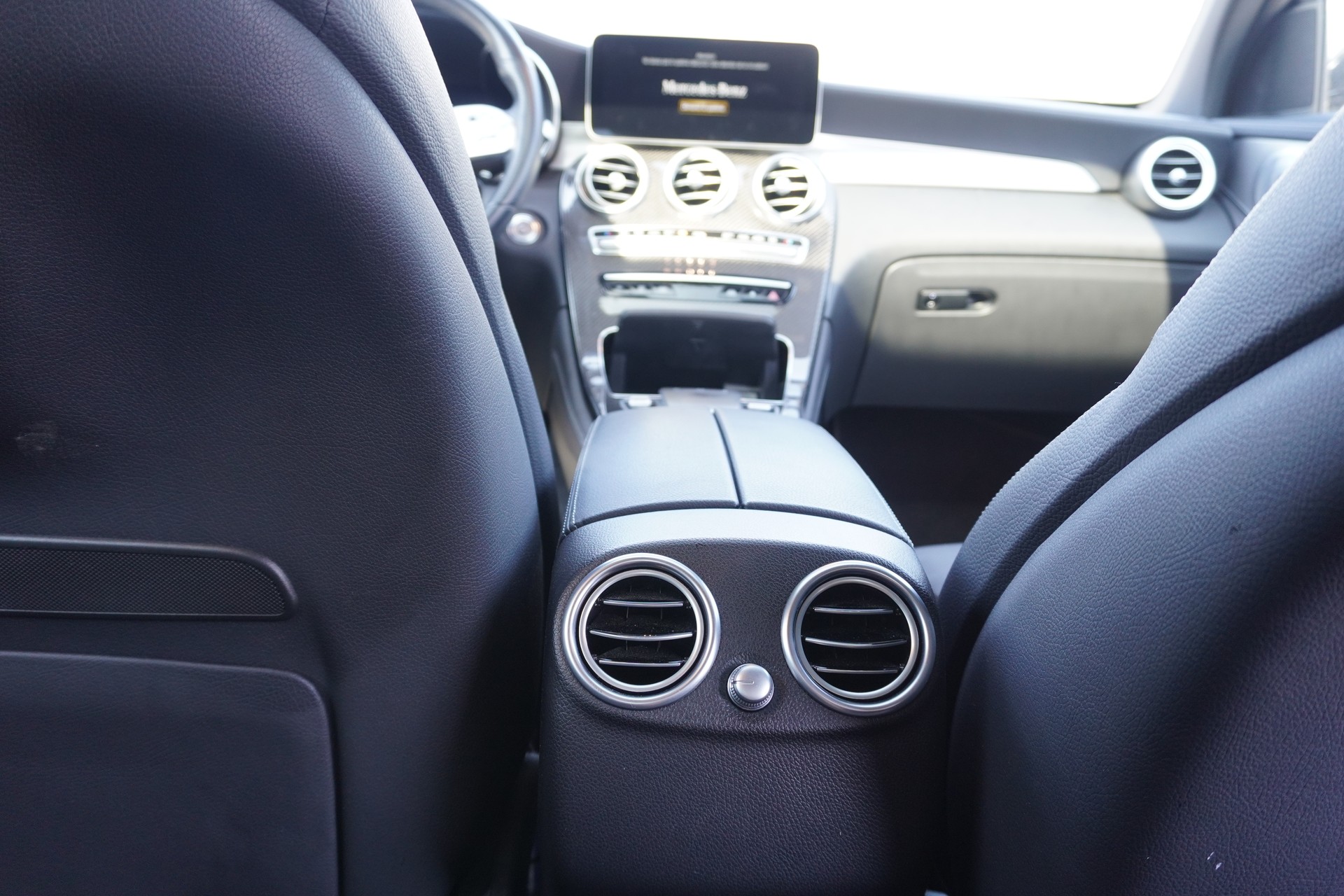 MERCEDES-BENZ GLC Coupé 300 AMG Line 4Matic 9G-Tronic-image-9
