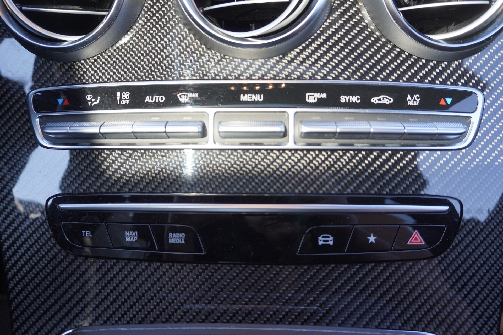 MERCEDES-BENZ GLC Coupé 300 AMG Line 4Matic 9G-Tronic-image-13