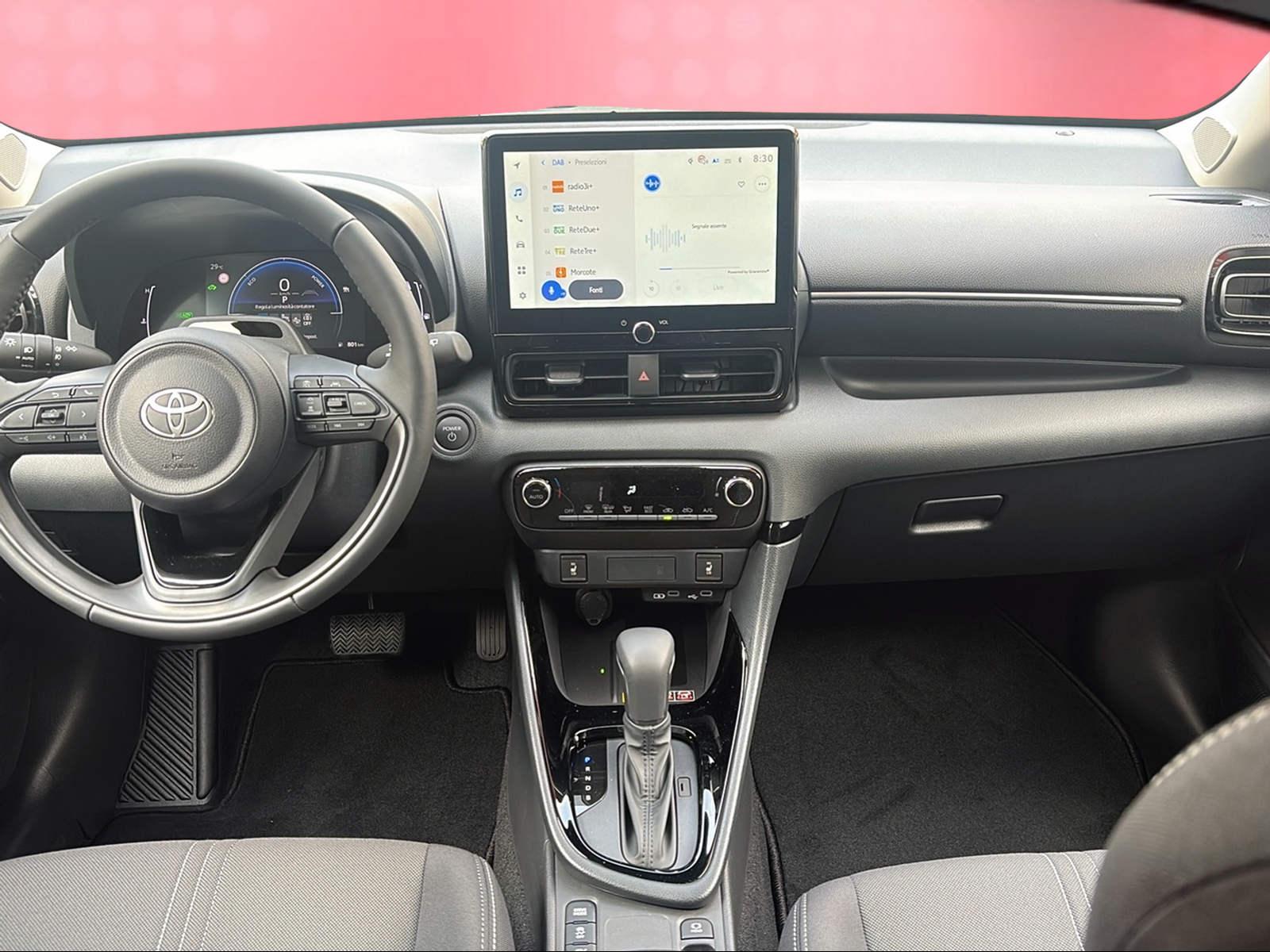 TOYOTA Yaris 1.5 VVT-i HSD Trend-image-11