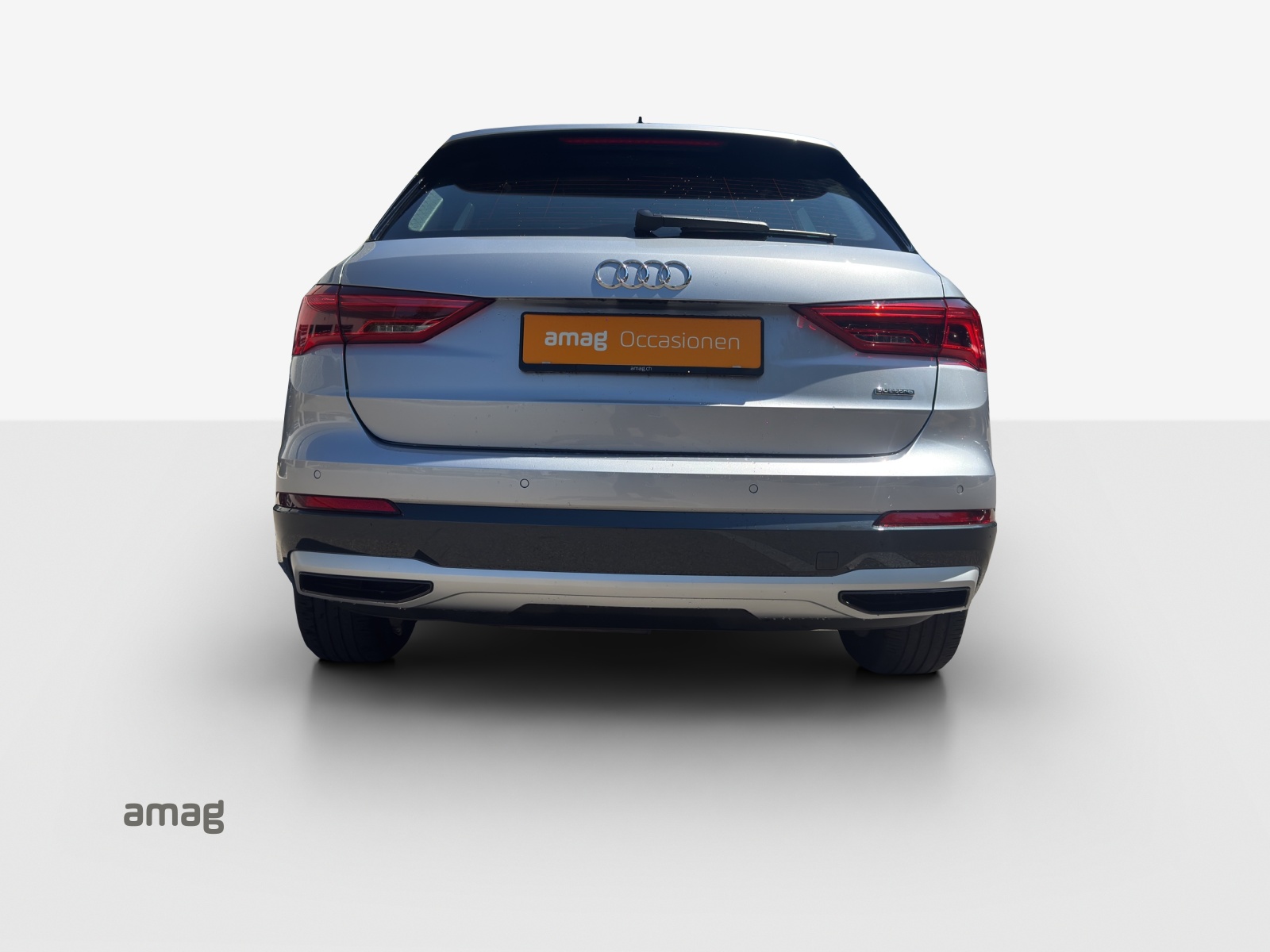 AUDI Q3 40 TDI advanced quattro S-tronic-image-3