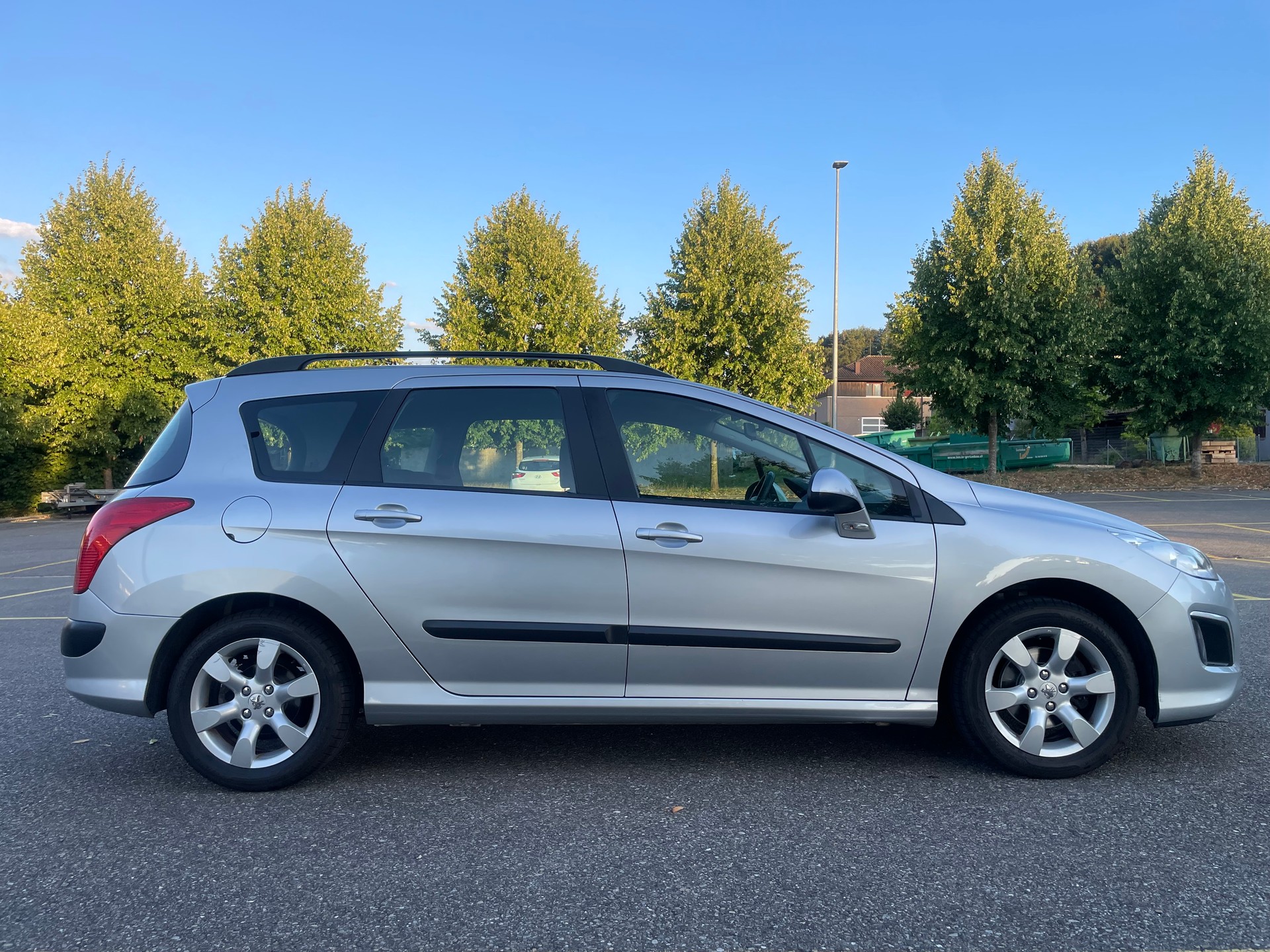 PEUGEOT 308 SW 1.6 HDI Access EGS6-image-3
