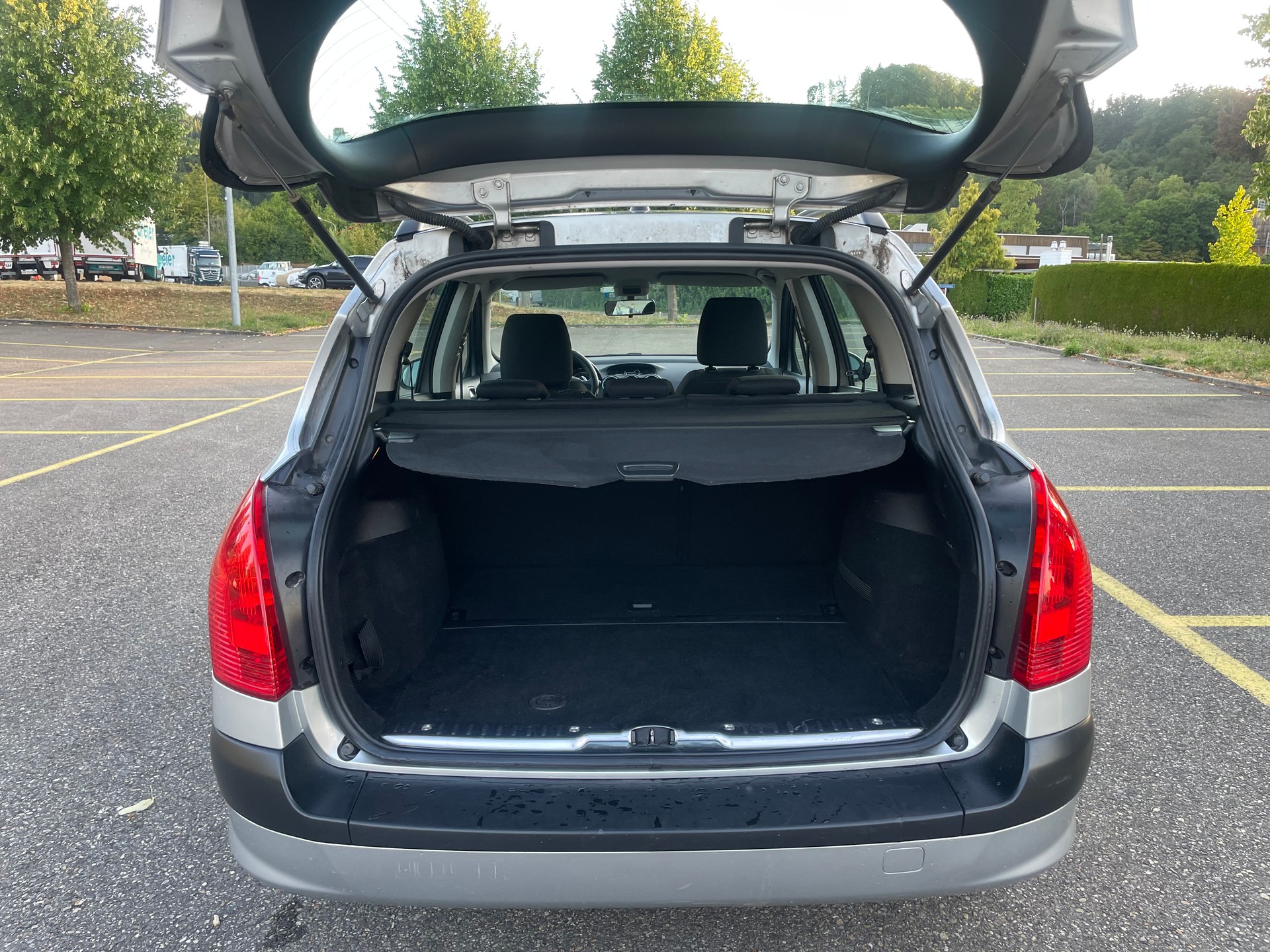 PEUGEOT 308 SW 1.6 HDI Access EGS6-image-13