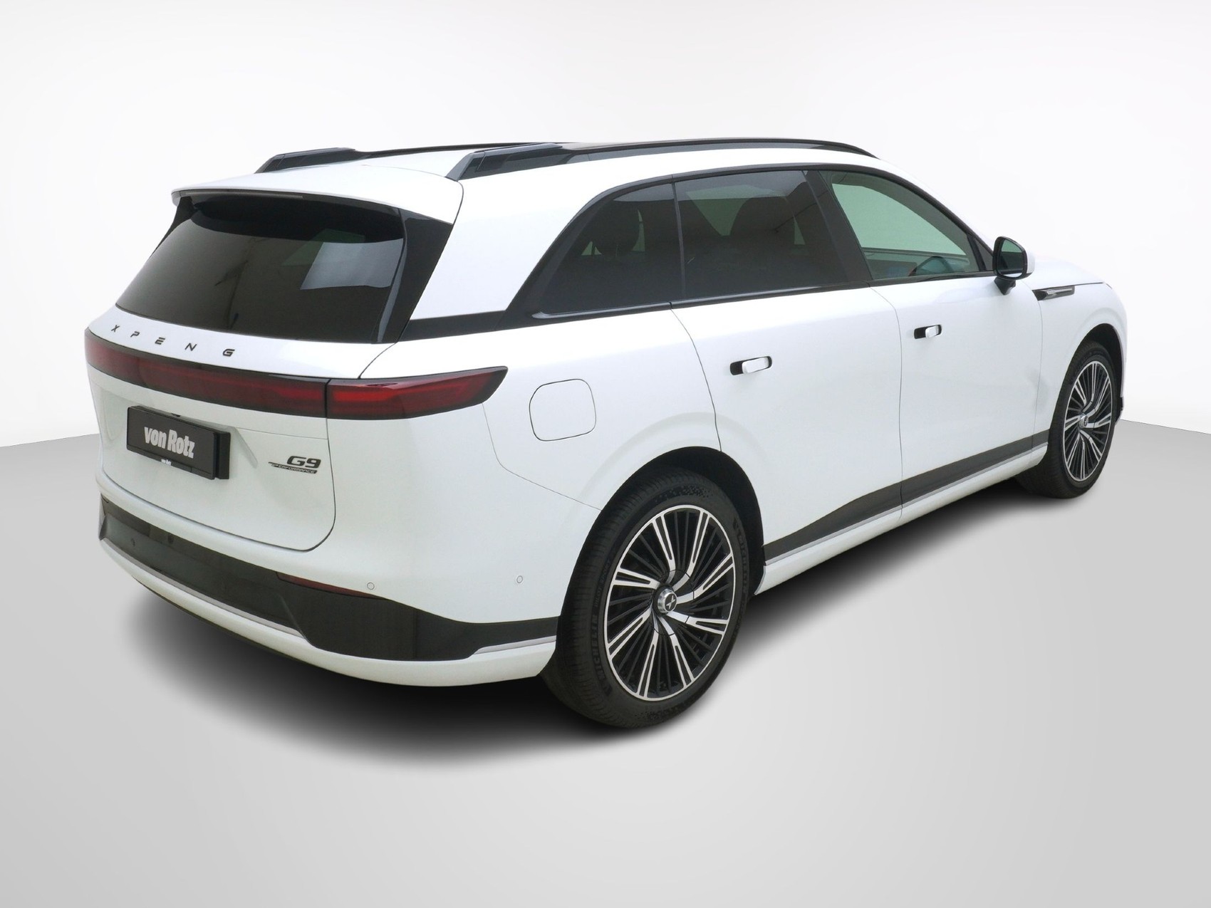 XPENG G9 Performance AWD-image-5