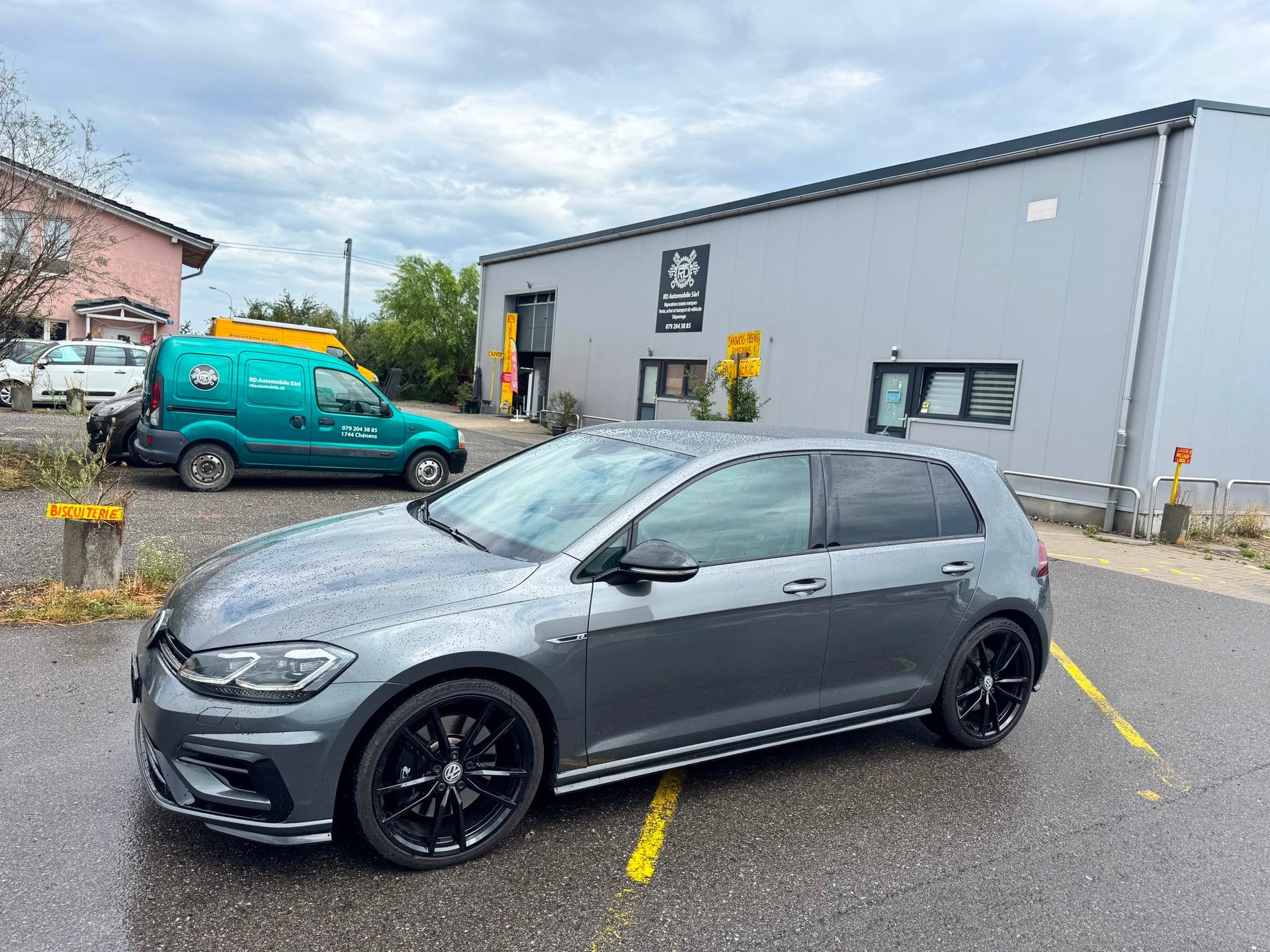 VW Golf 2.0 TSI R 4Motion DSG-image-1