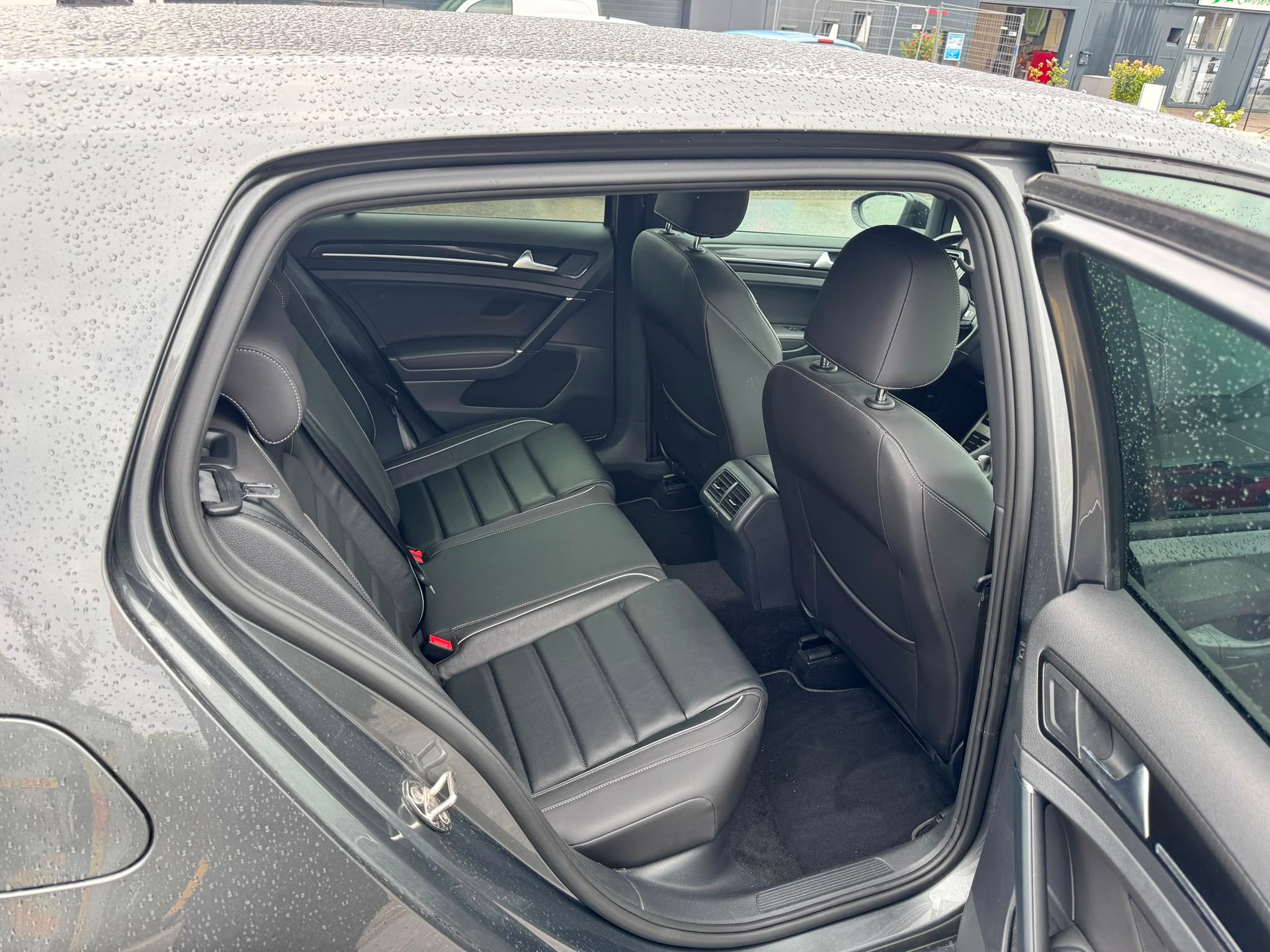 VW Golf 2.0 TSI R 4Motion DSG-image-9