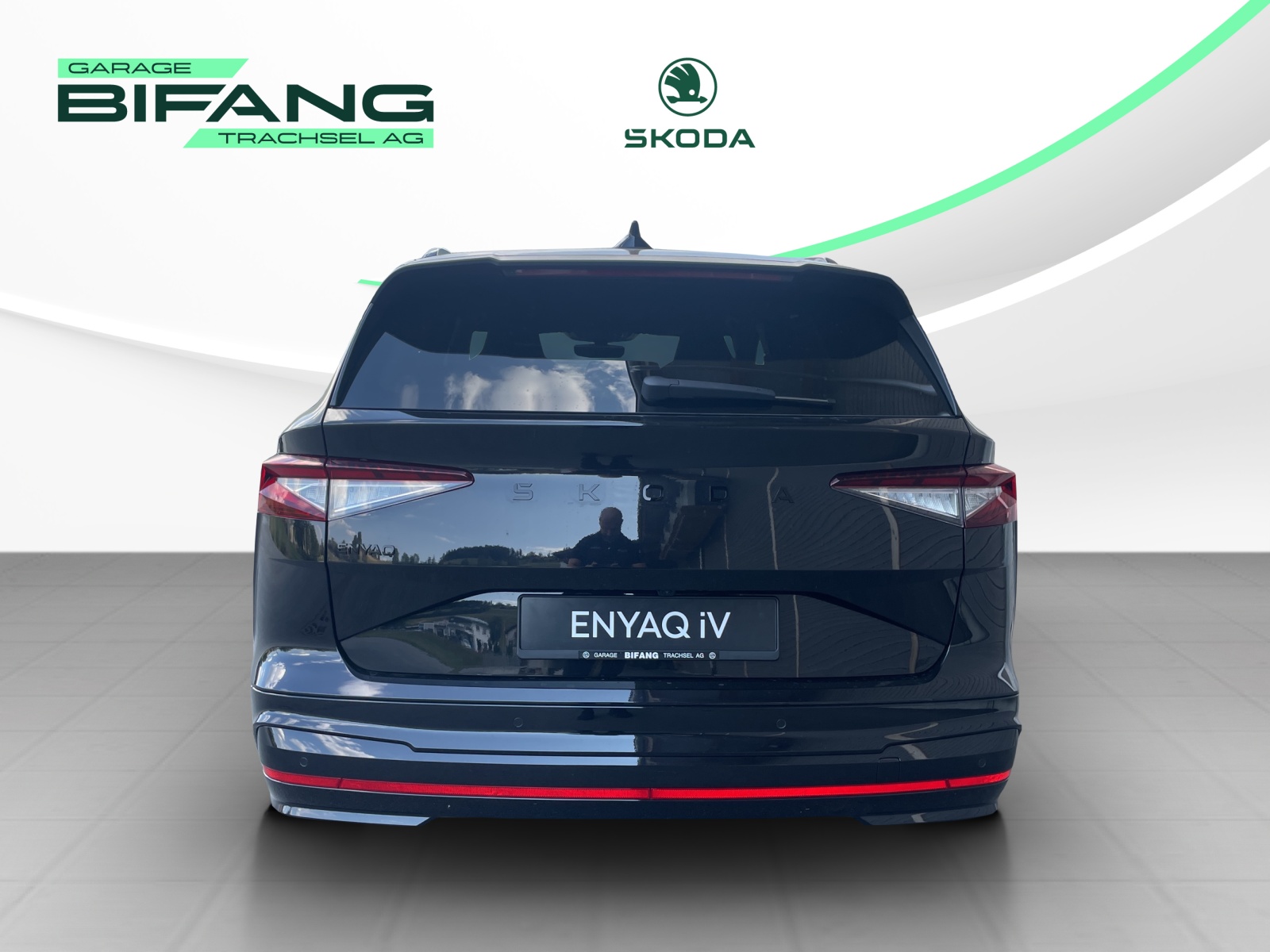 SKODA Enyaq 4x4 RS-image-4
