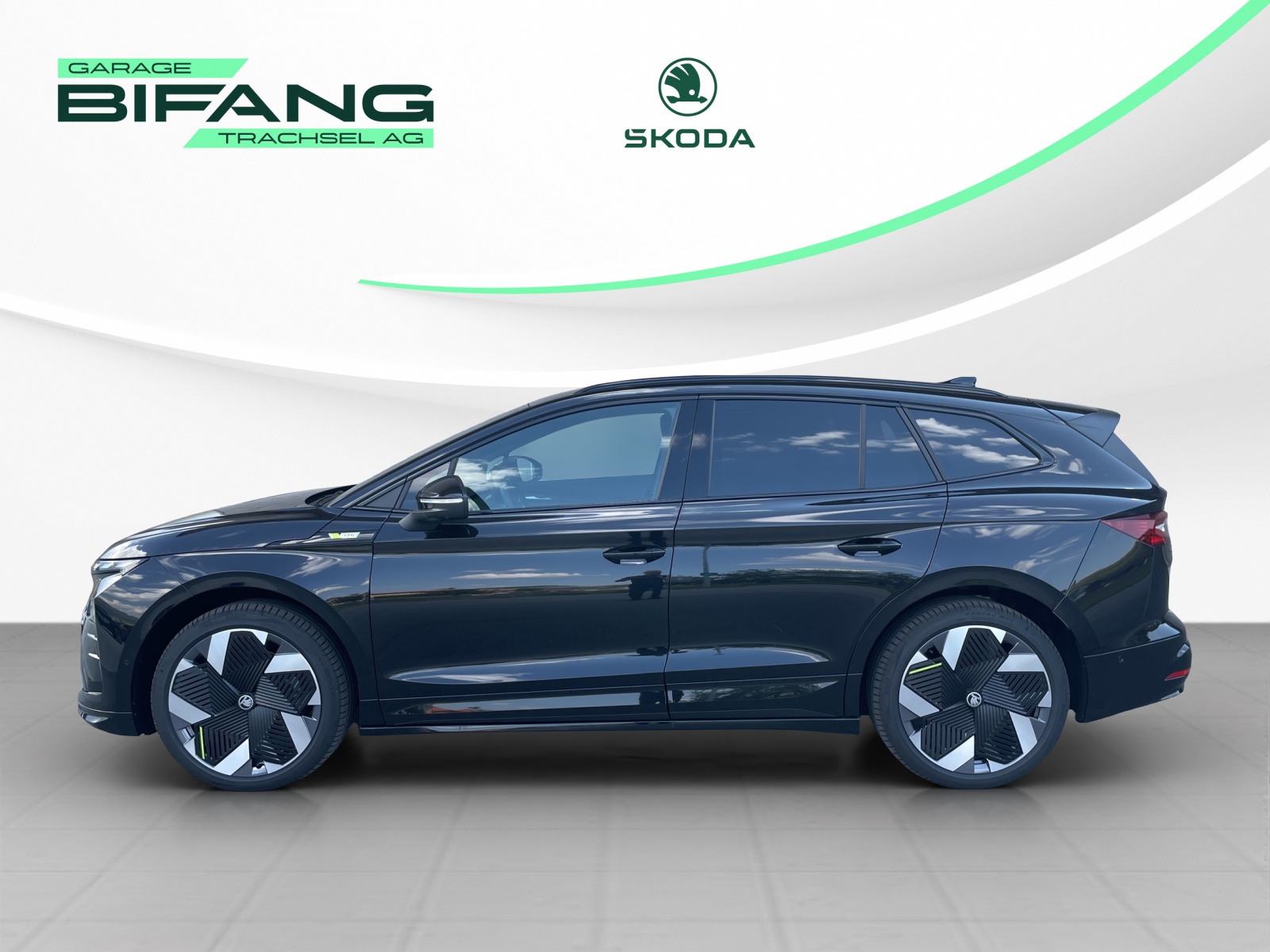 SKODA Enyaq 4x4 RS-image-2