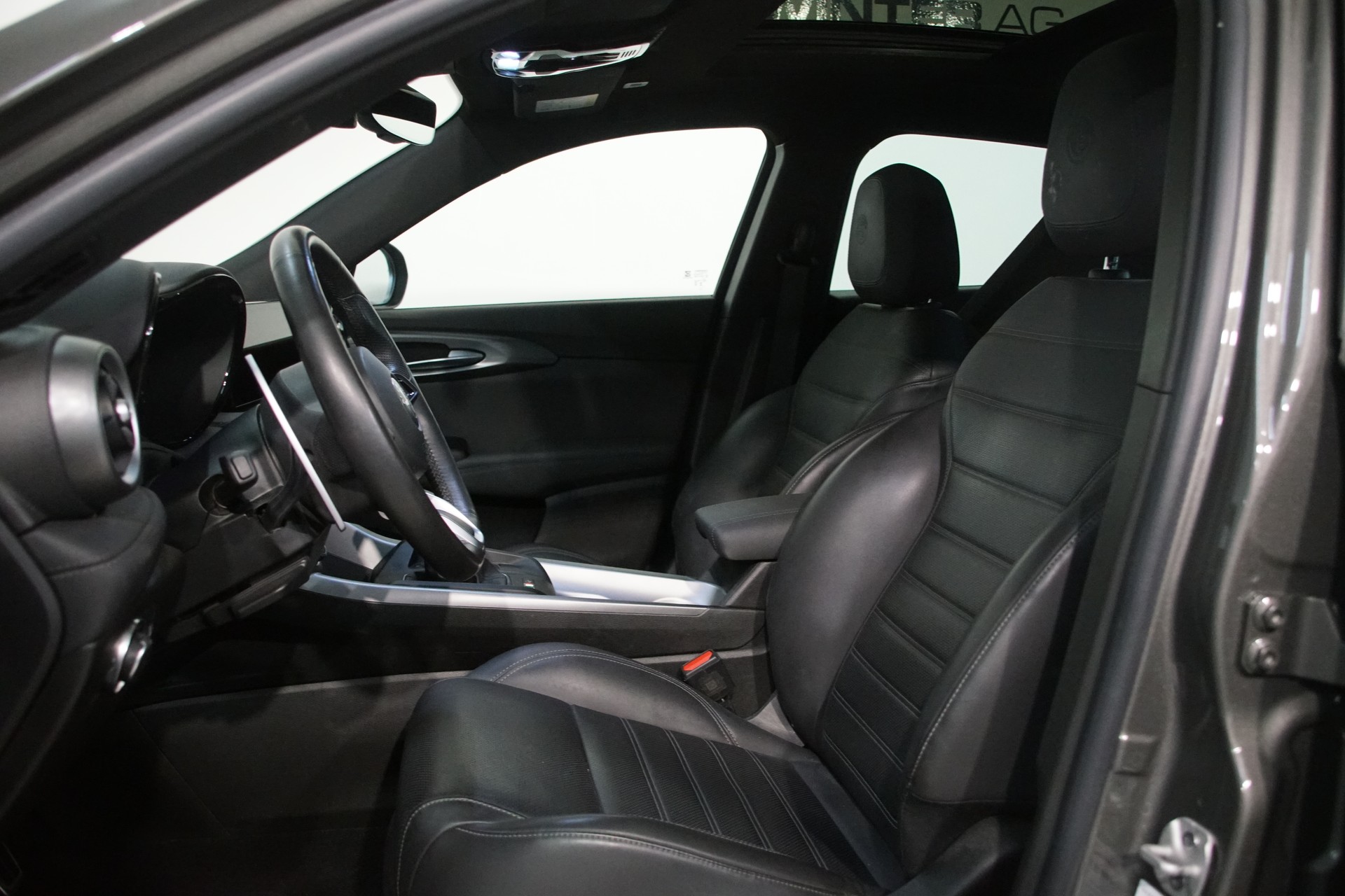 ALFA ROMEO Tonale 1.3 Plug-in-Hybrid Q4 Veloce Pack Premium Sky *swiss*-image-12