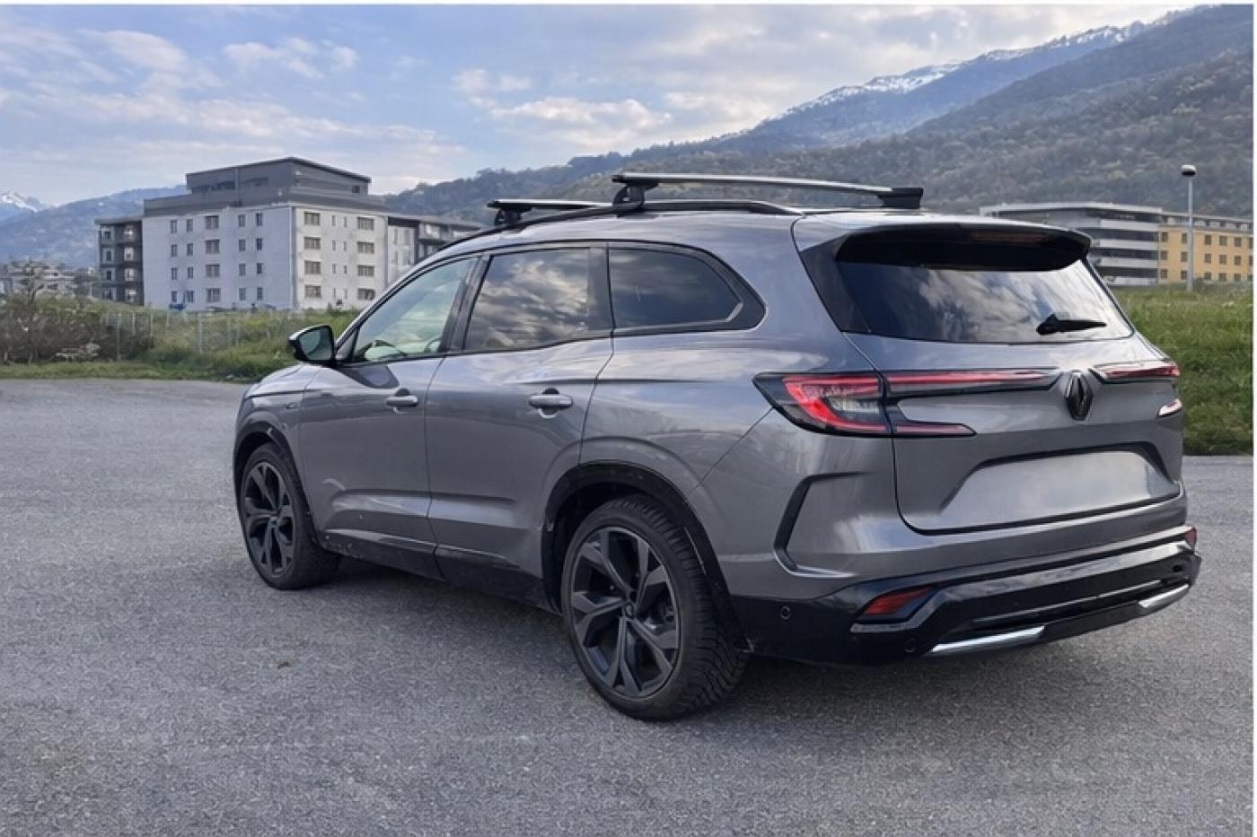 RENAULT Espace 1.2 E-Tech 200 Esprit Alpine-showroom-element-3