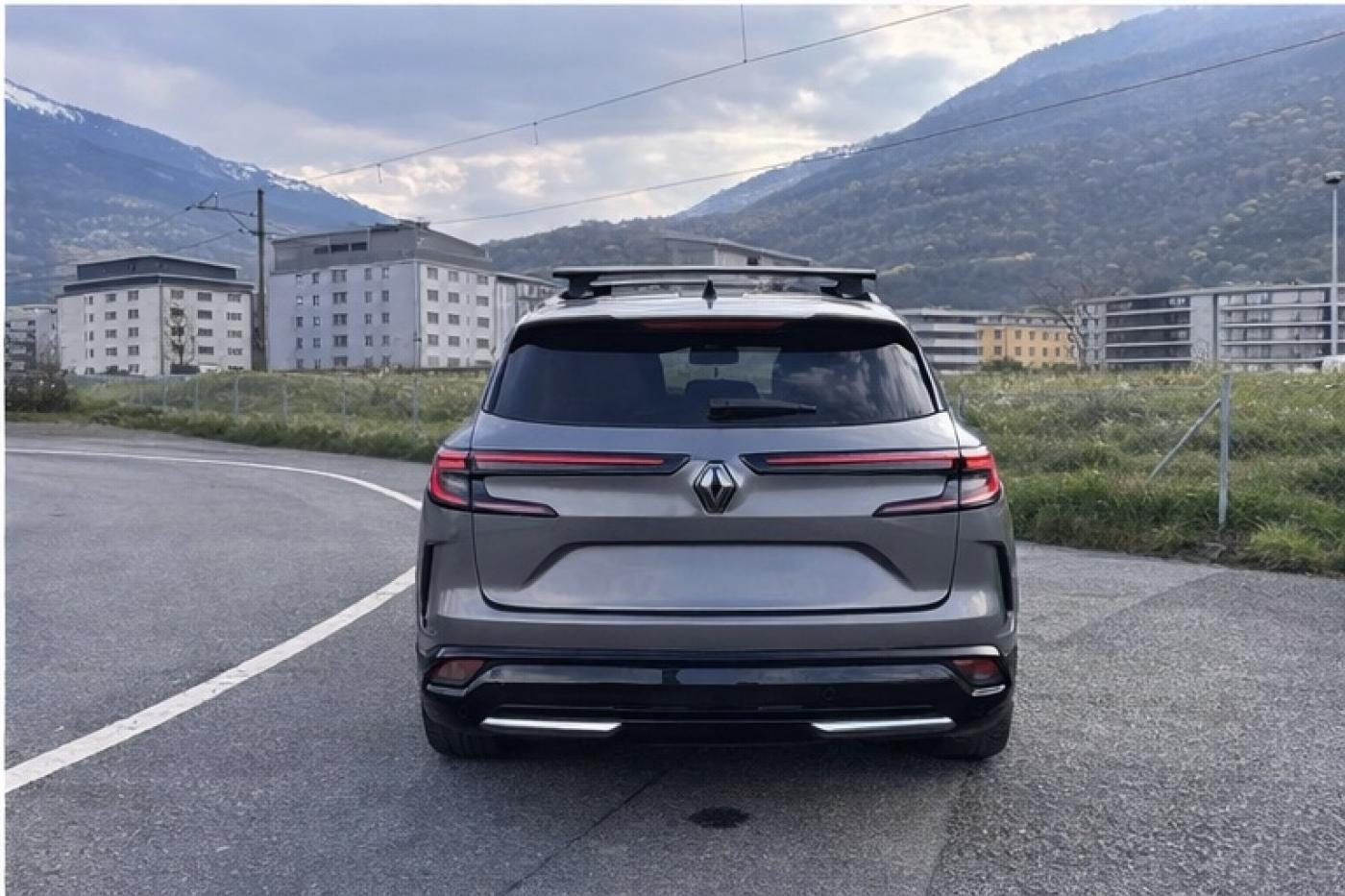 RENAULT Espace 1.2 E-Tech 200 Esprit Alpine-showroom-element-2