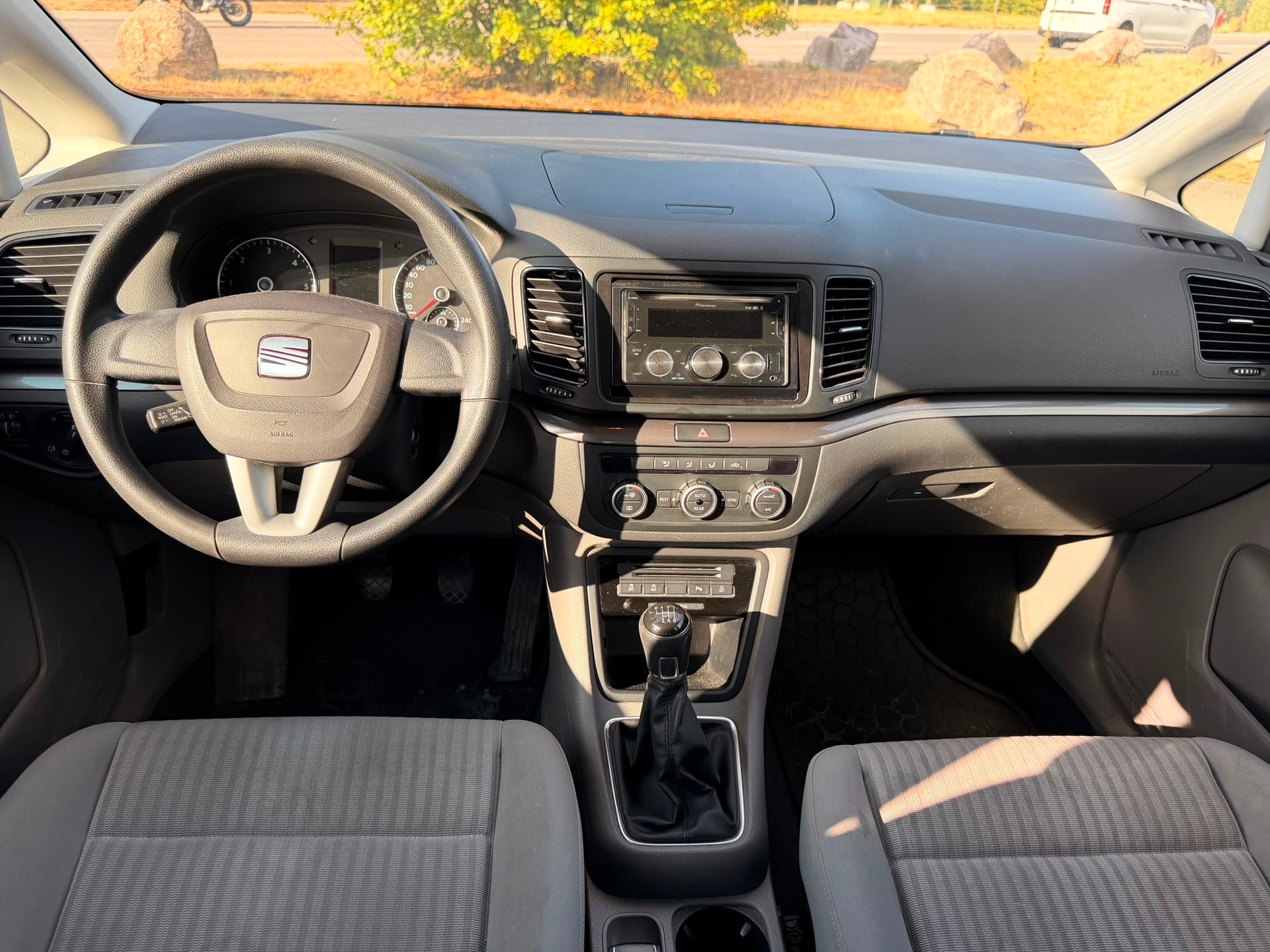 SEAT Alhambra 2.0 TDI Style Viva-image-4