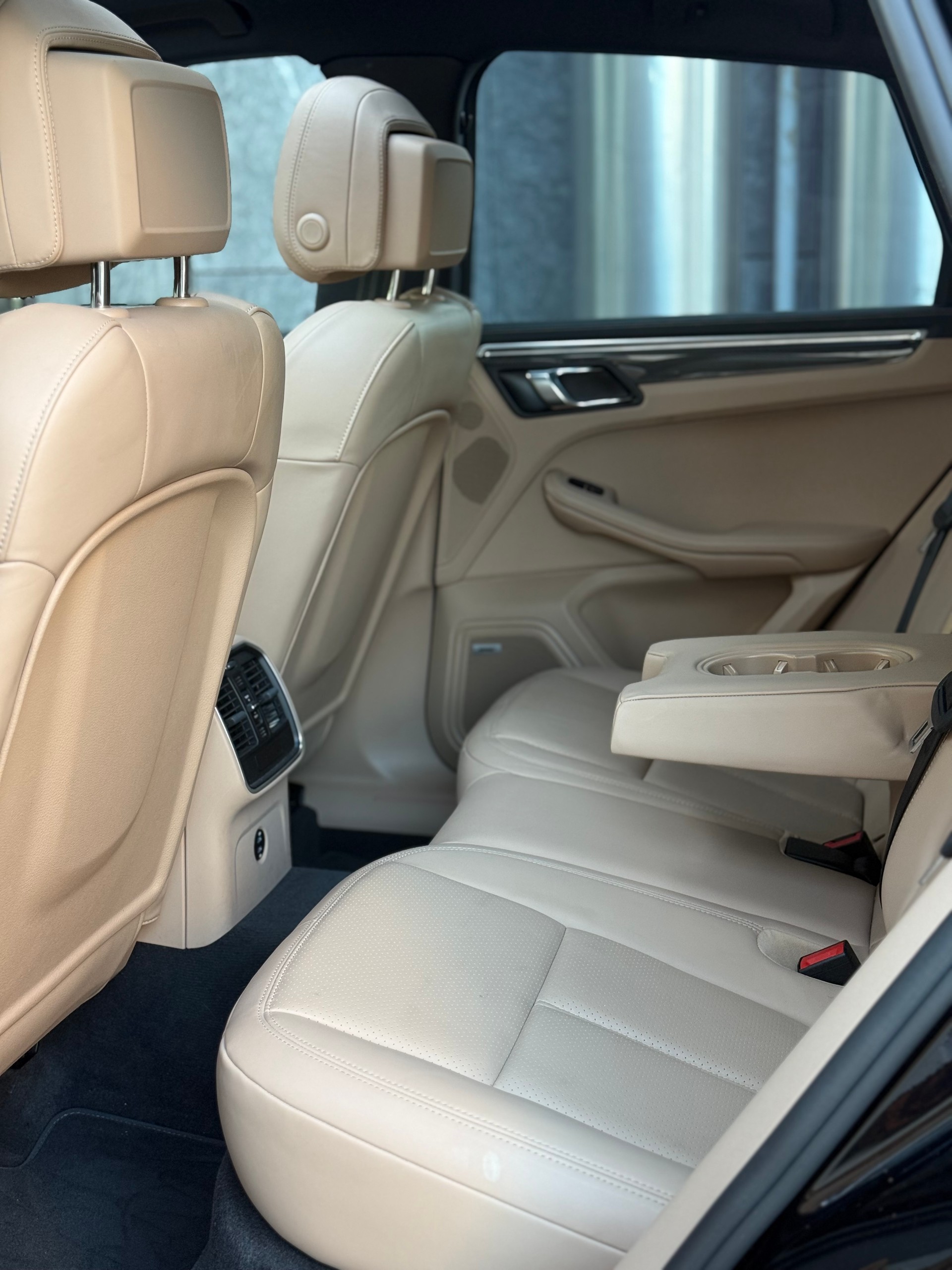 PORSCHE Macan PDK-image-9
