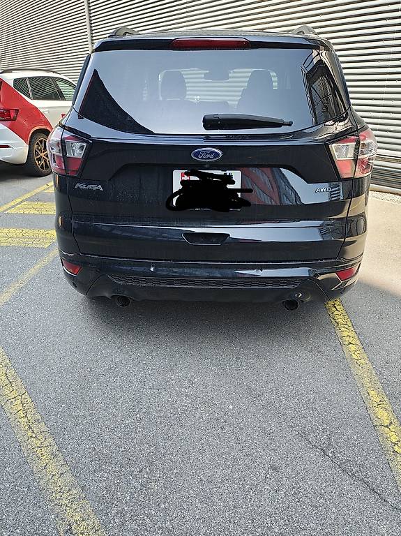 FORD KUGA-image-1
