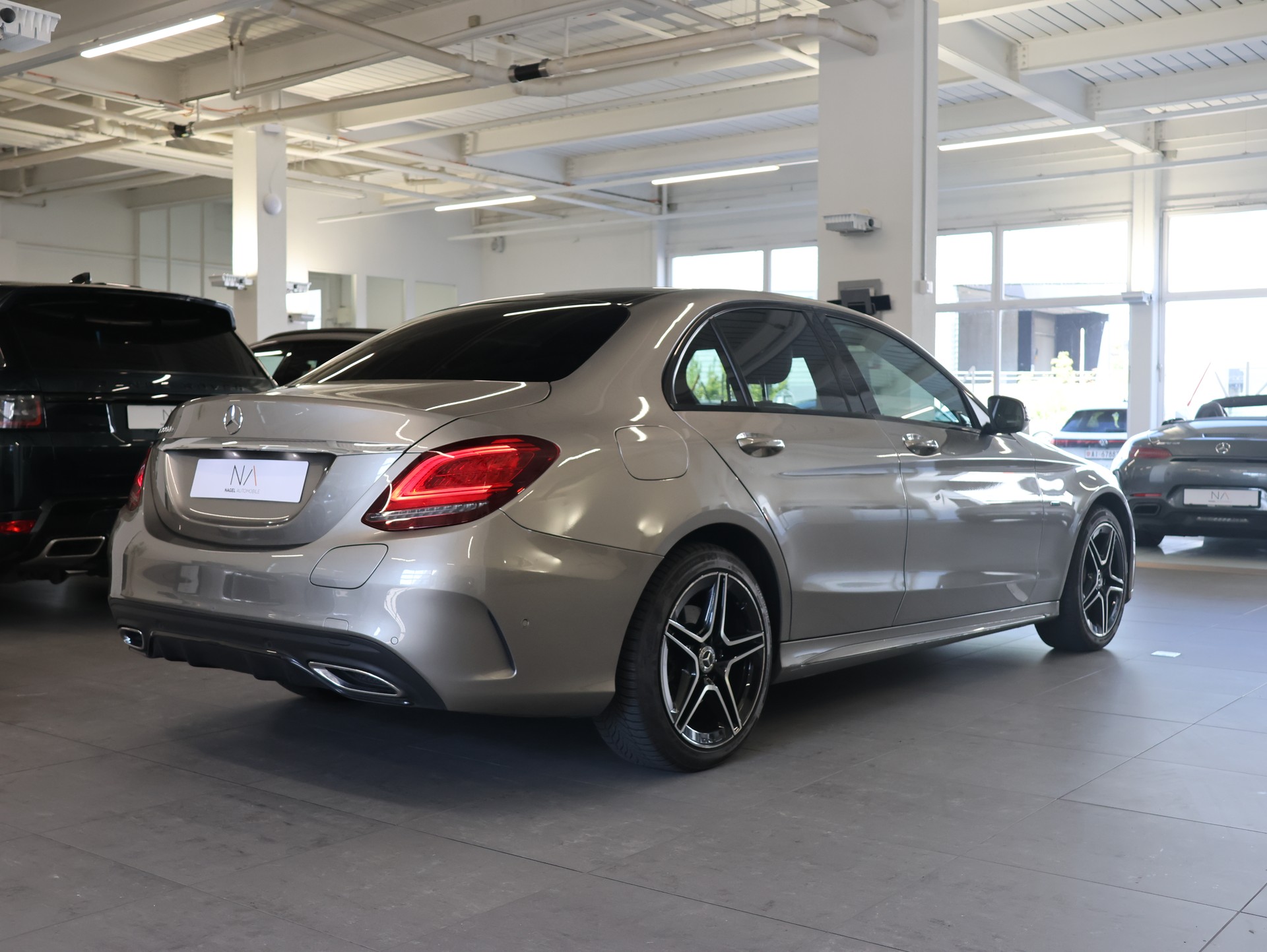 MERCEDES-BENZ Mercedes-Benz C300d E *Panoramadach* *Sitzheizung* *360 Kamera*-image-5