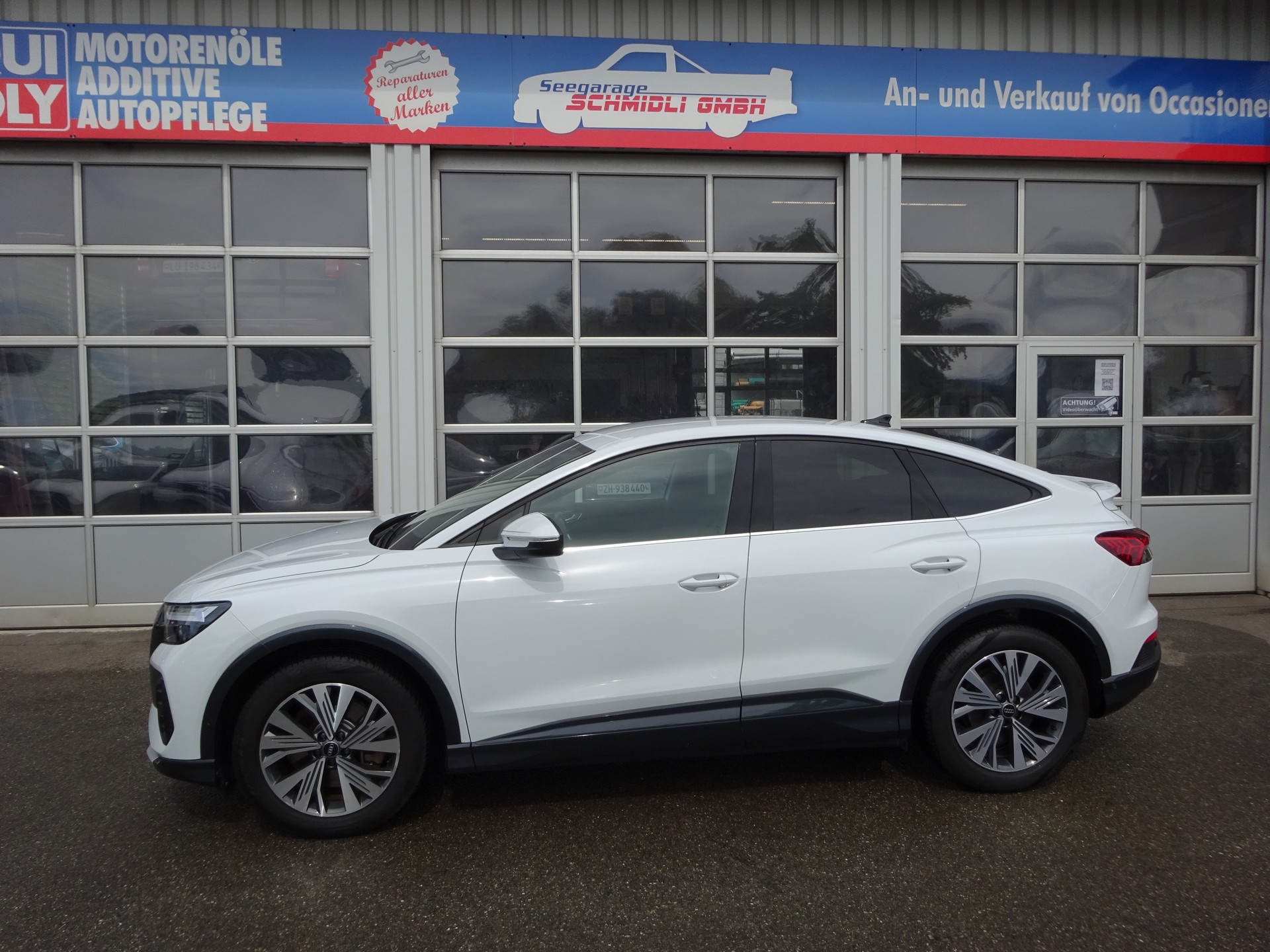 AUDI Q4 Sportback e-tron 50 quattro-image-5