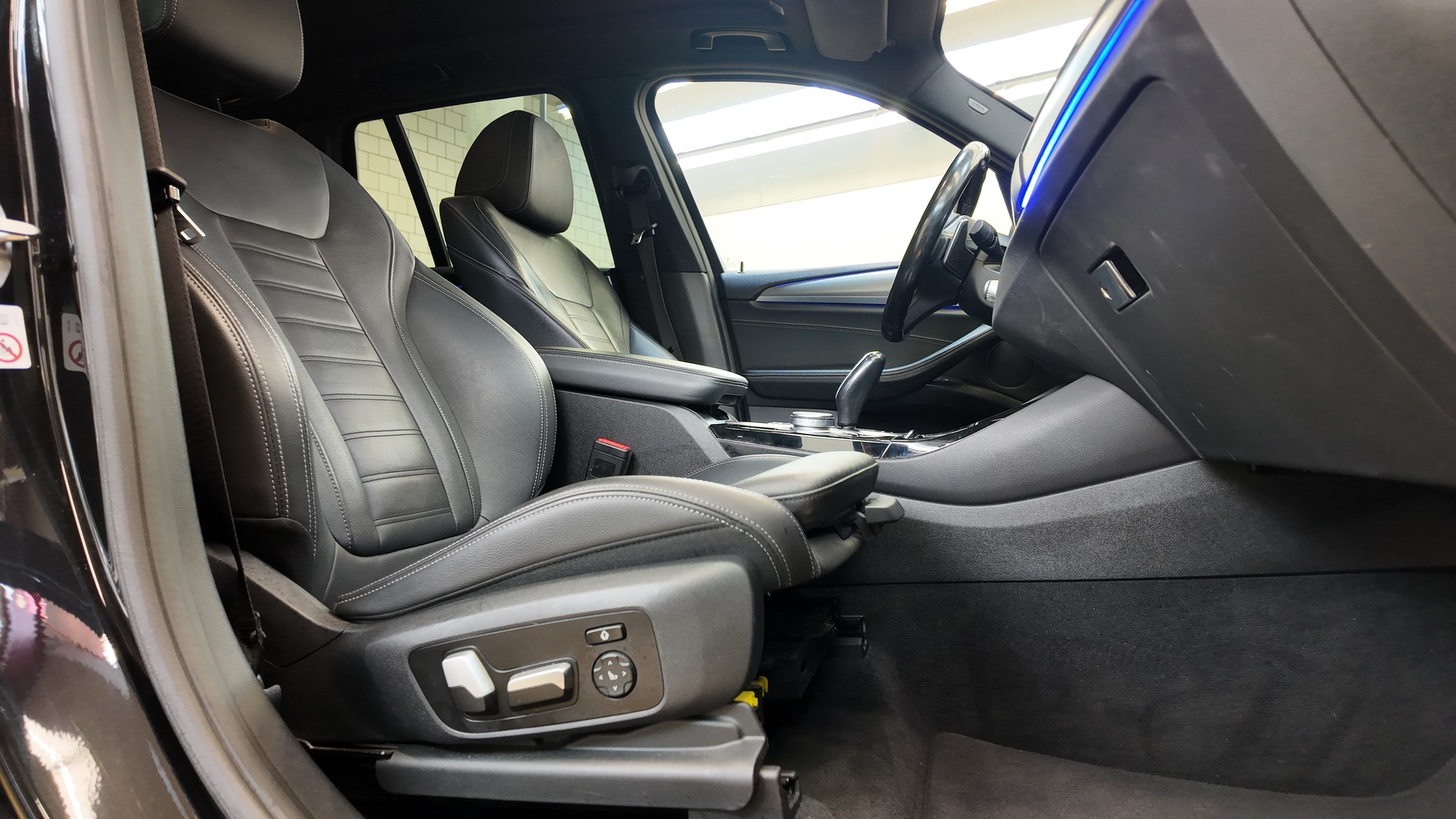 BMW X3 20d xDrive paddles-image-16