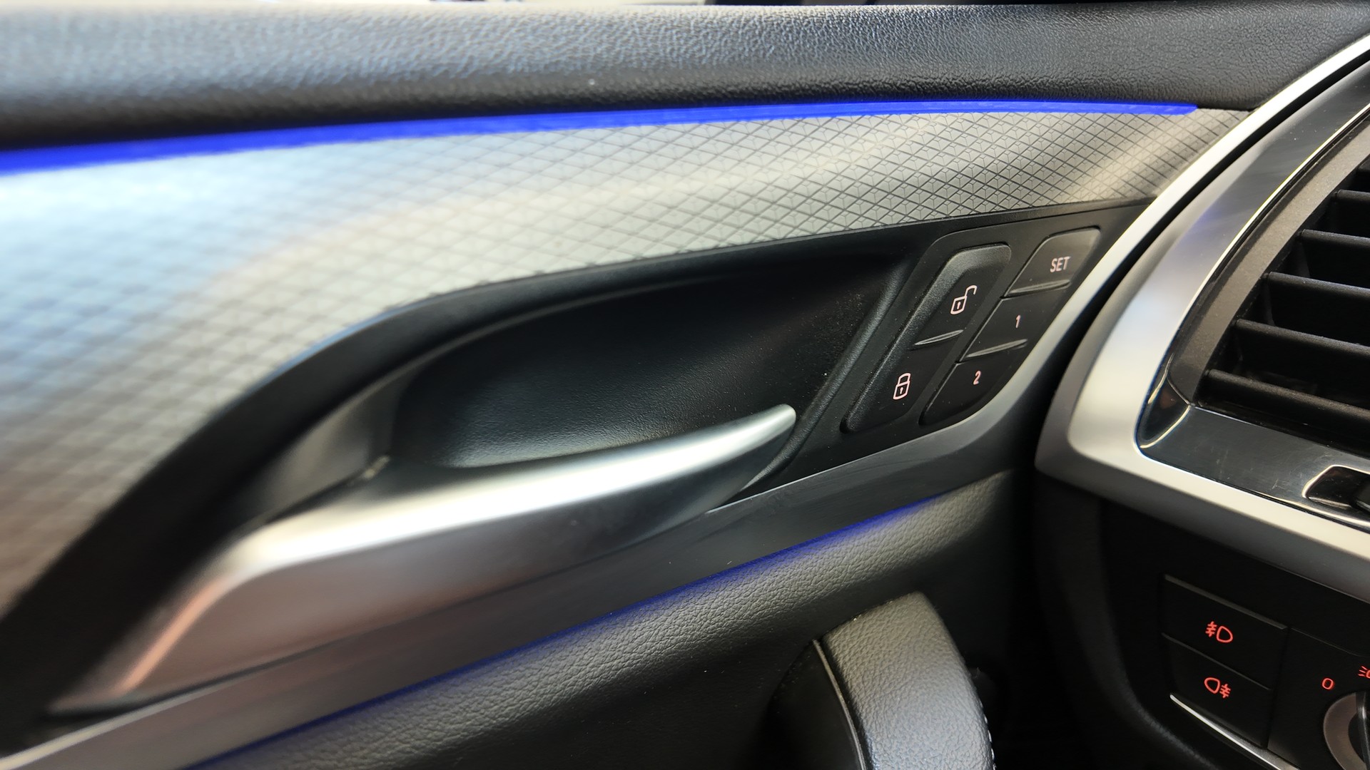 BMW X3 20d xDrive paddles-image-13
