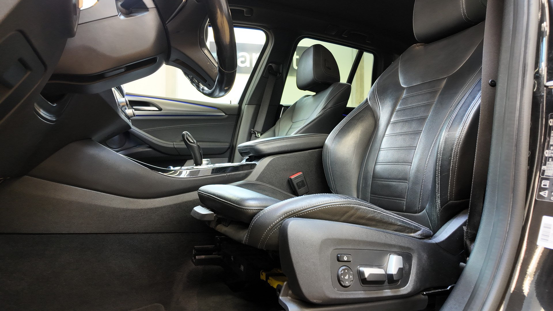 BMW X3 20d xDrive paddles-image-14
