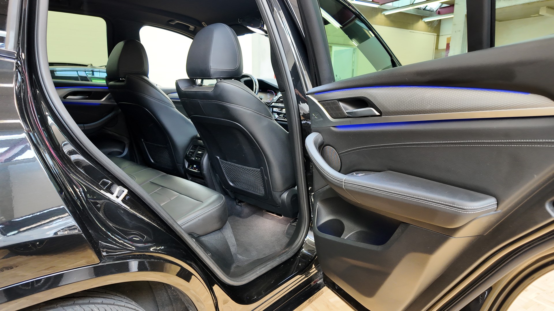 BMW X3 20d xDrive paddles-image-19