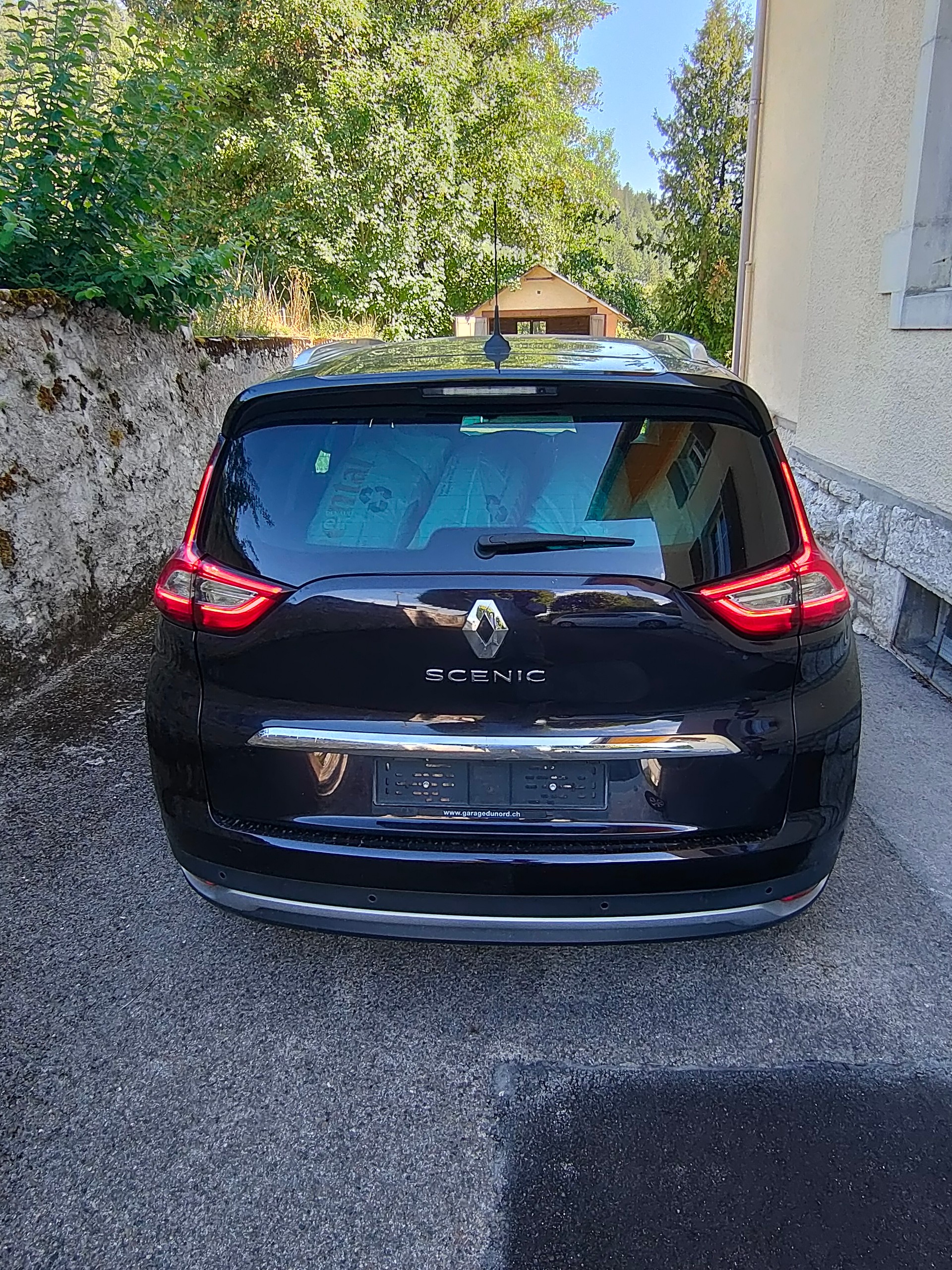 RENAULT 1.3 TCe 160 Initiale Paris-image-2
