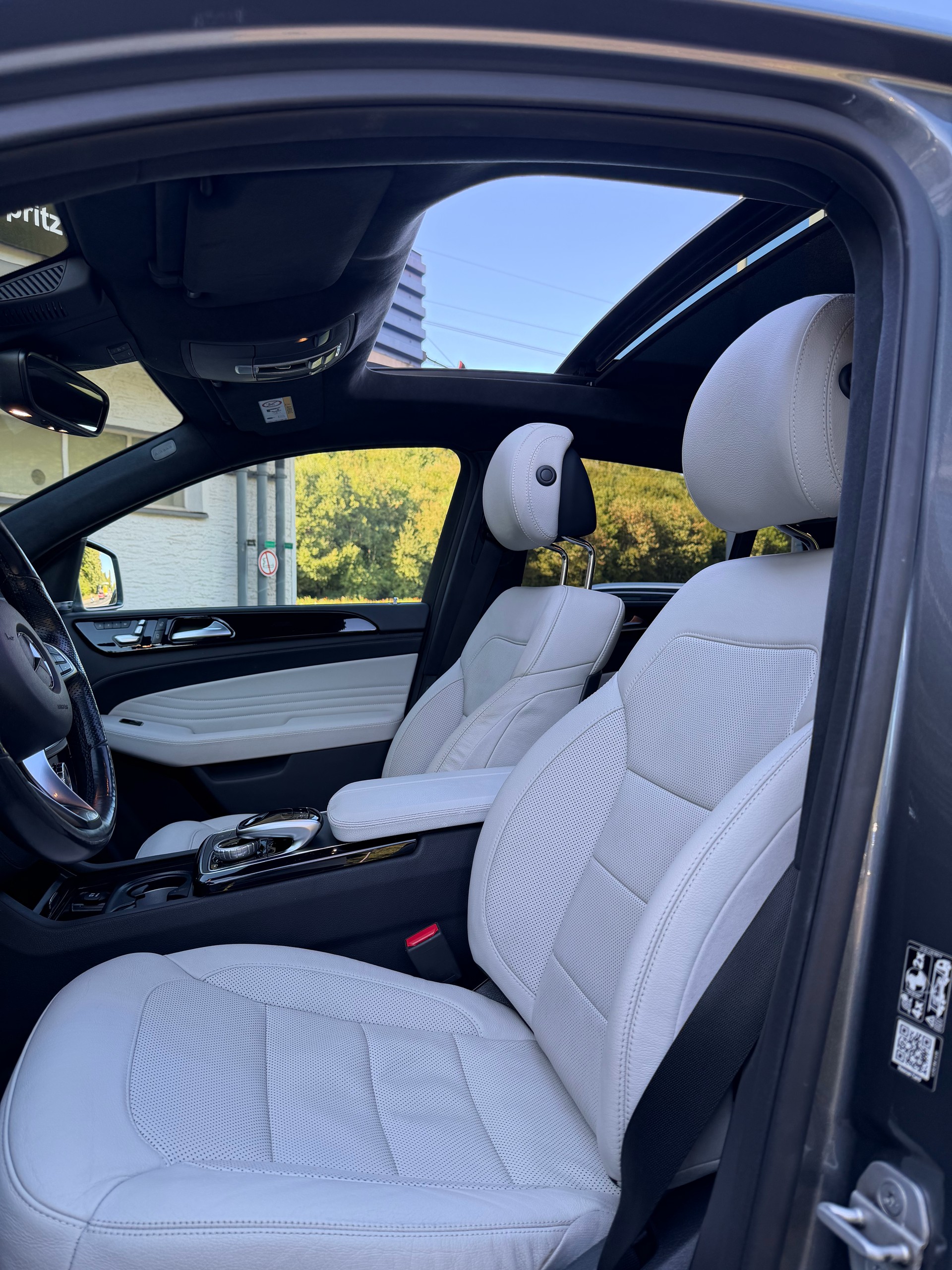 MERCEDES-BENZ GLE 500 V8 Coupe-image-2