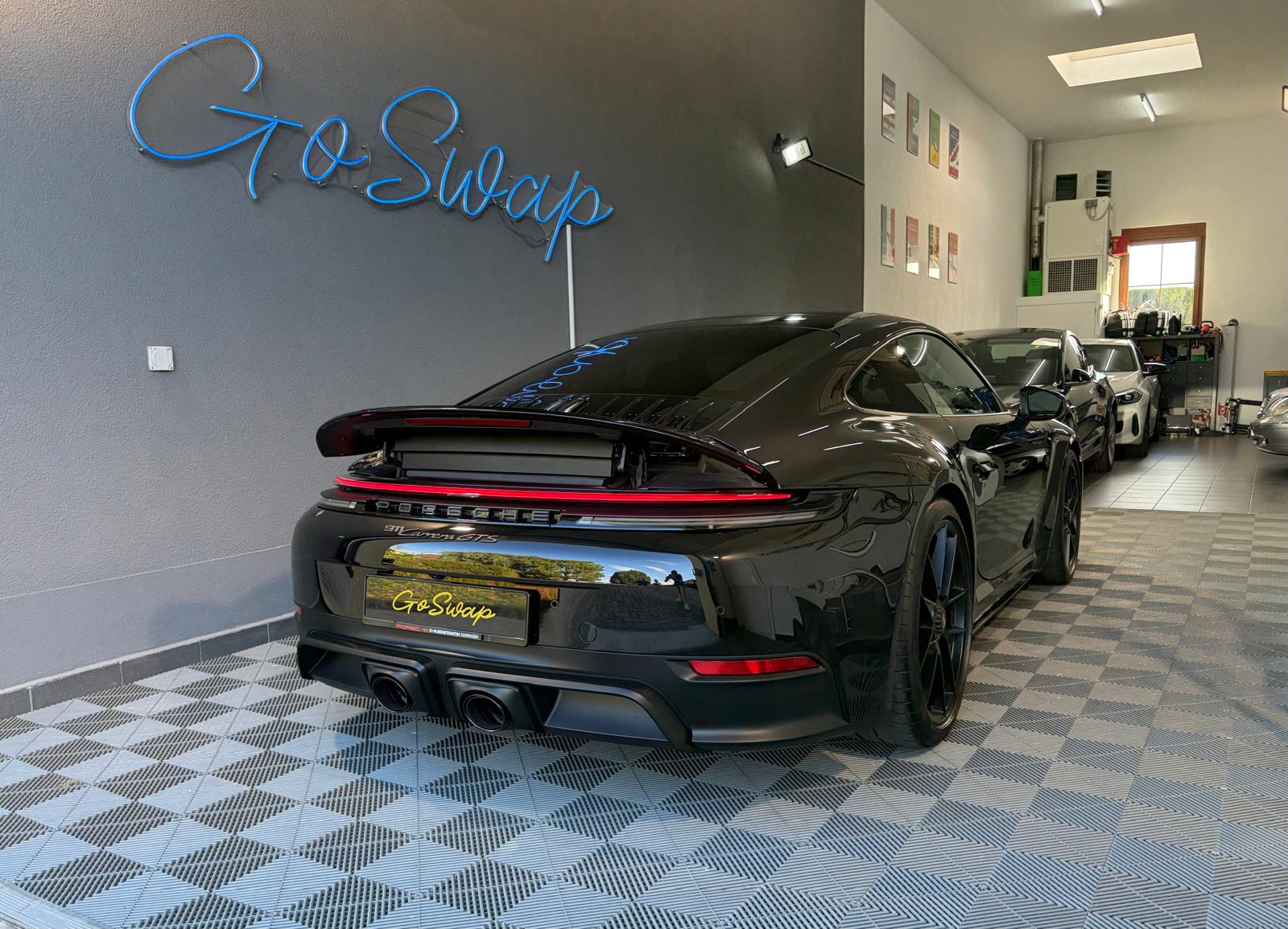 PORSCHE 911 Carrera GTS PDK 1ère main-image-3