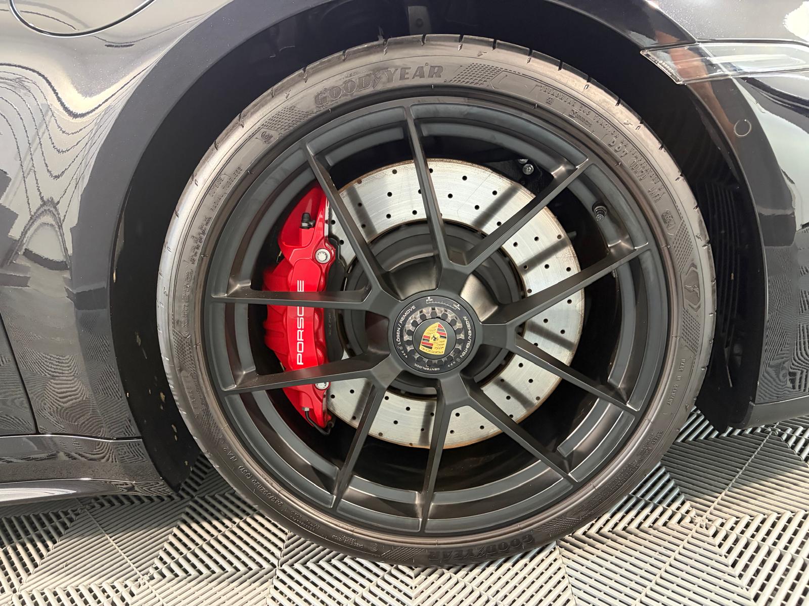PORSCHE 911 Carrera GTS PDK 1ère main-image-30