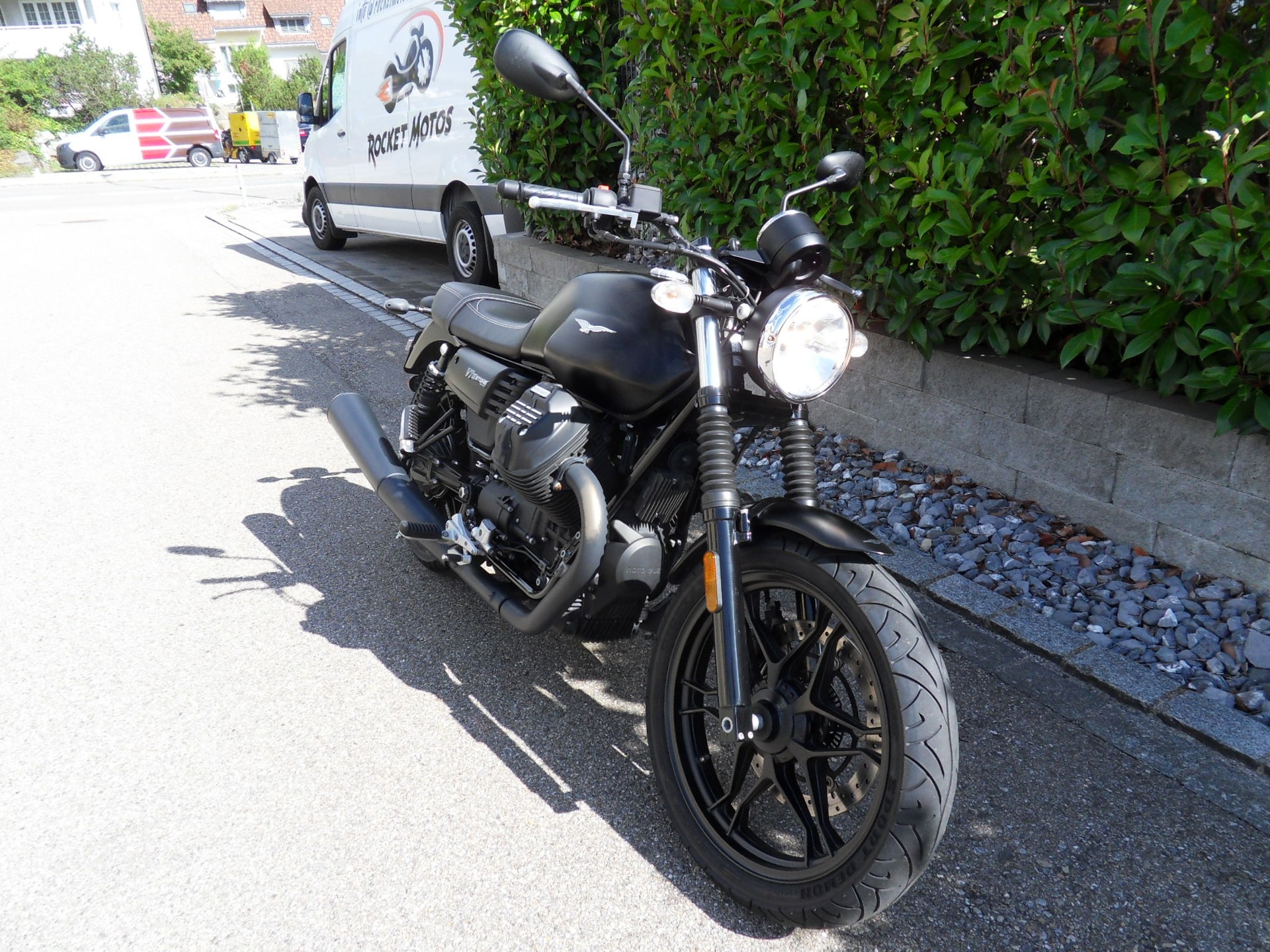 MOTO GUZZI V7 III Stone 750 ABS-image-5