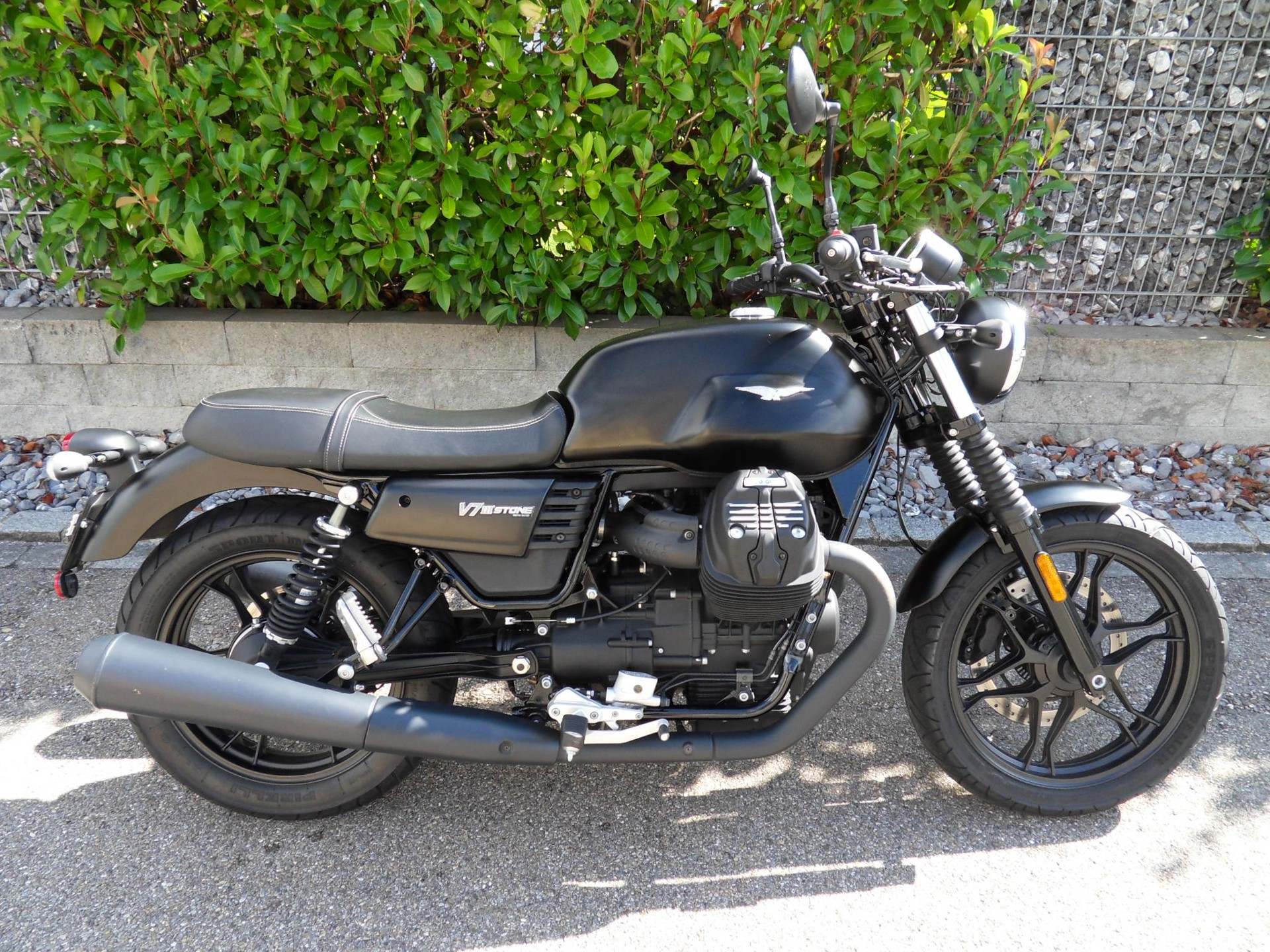 MOTO GUZZI V7 III Stone 750 ABS