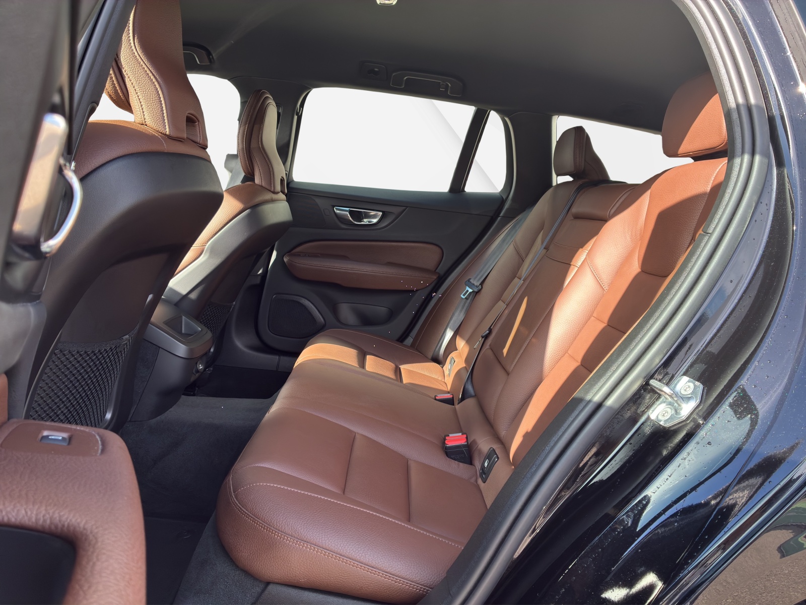 VOLVO V60 2.0 T5 Inscription-image-10