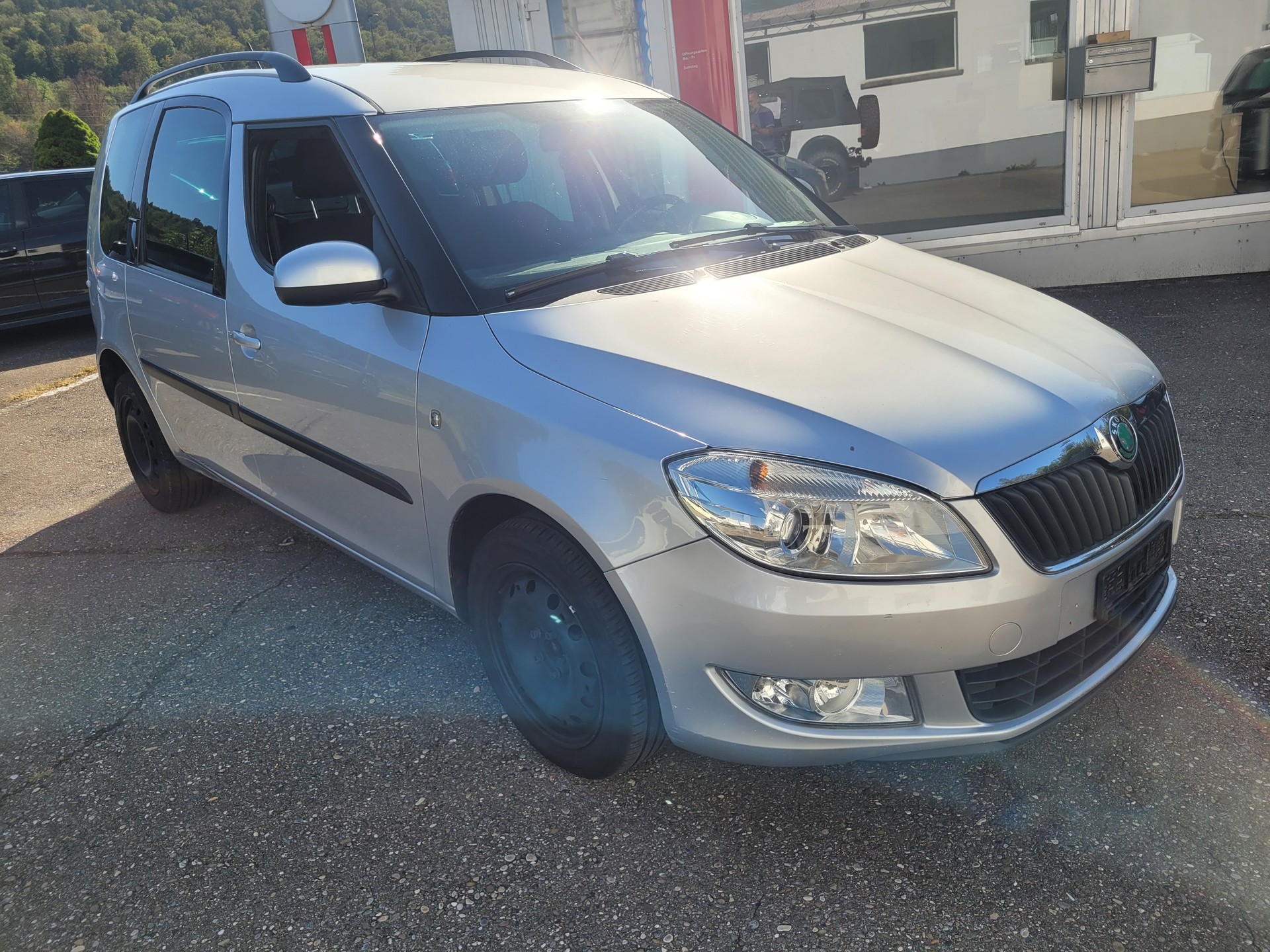 SKODA Roomster 1.2 TSI Elegance DSG-image-5