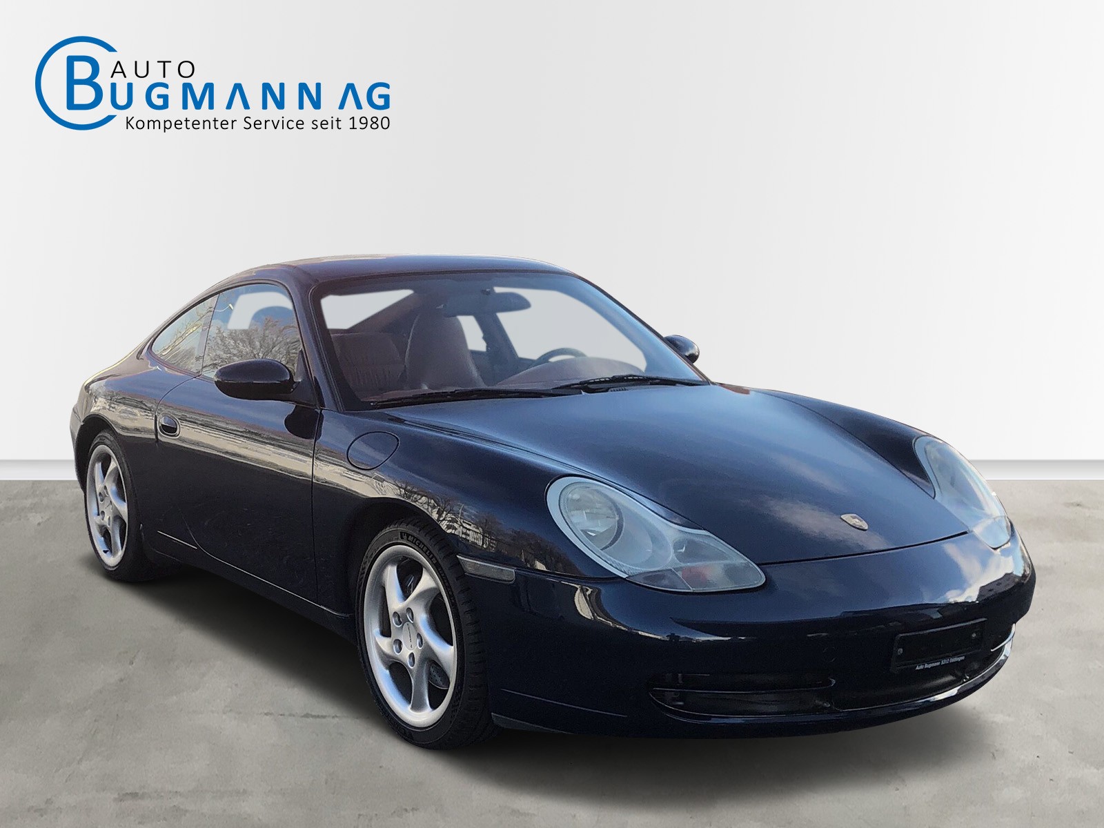 PORSCHE 911 Carrera 4-image-1