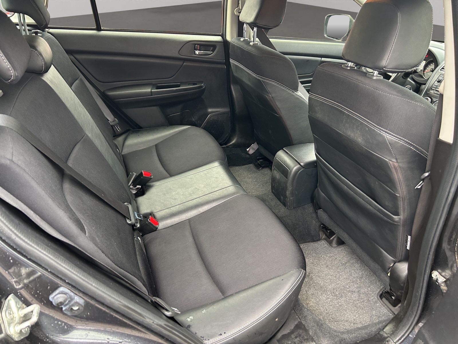 SUBARU Impreza 1.6 Swiss two-image-15