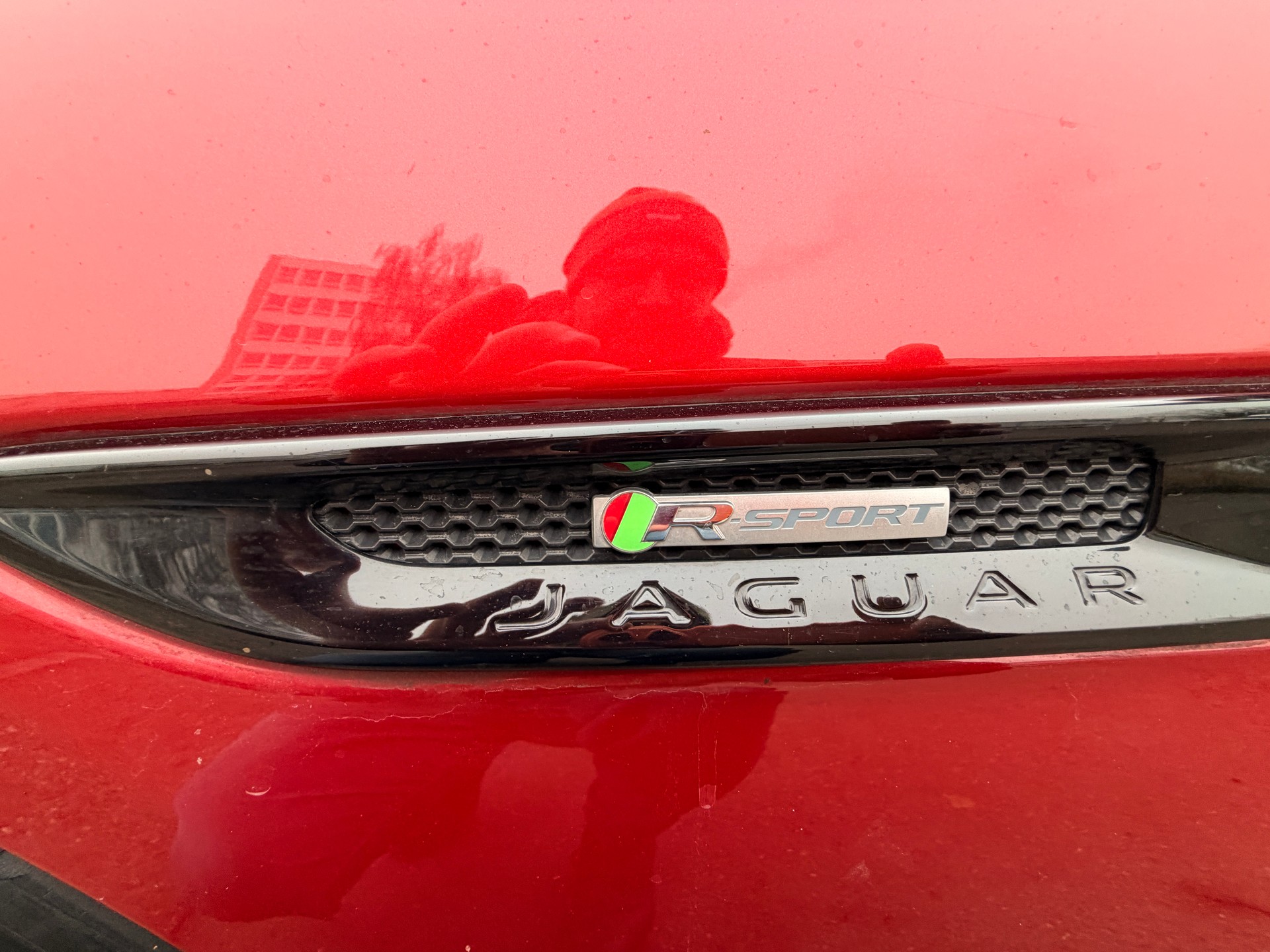 JAGUAR XE 20d R-Sport-image-9